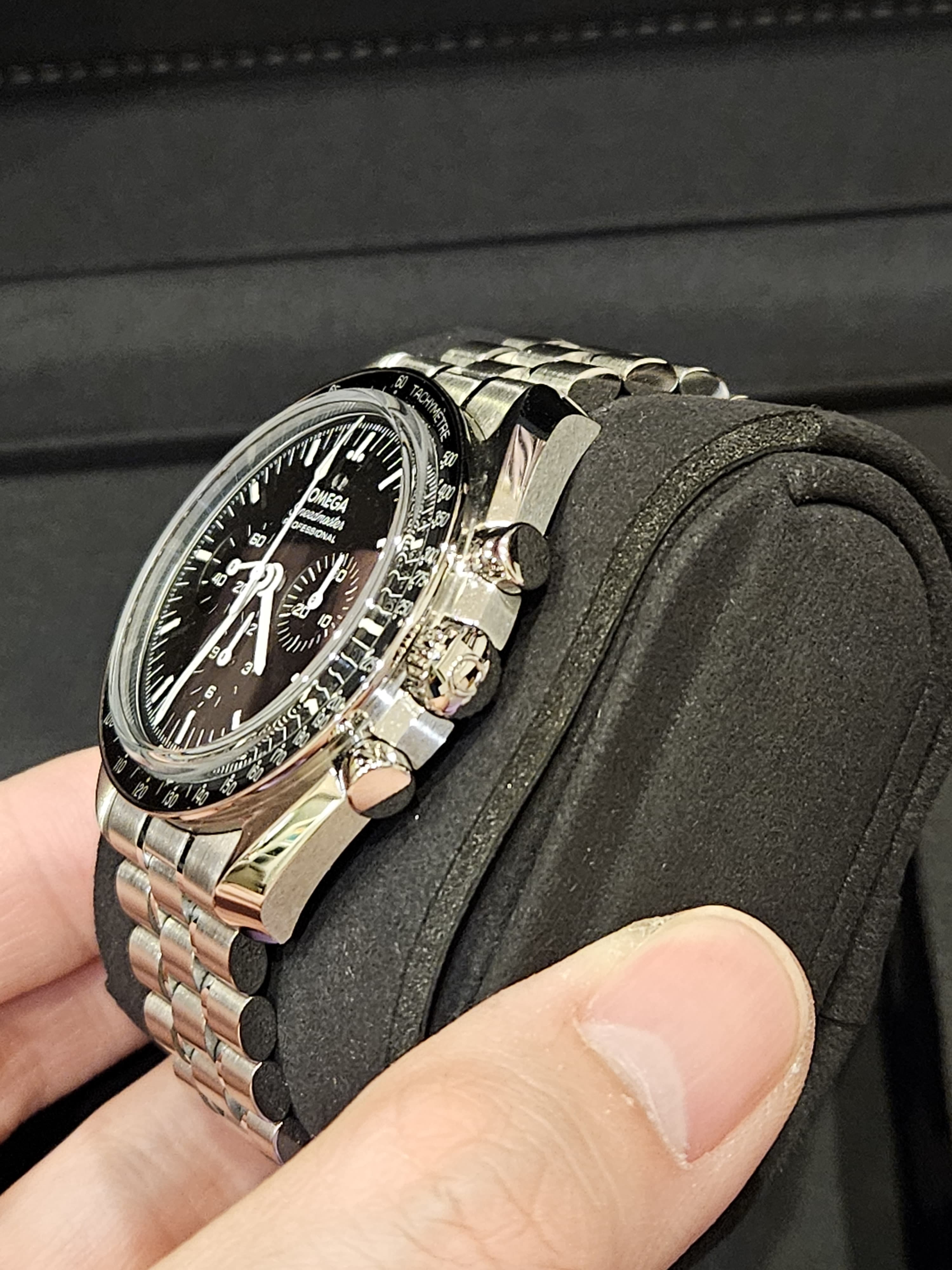 SPEEDMASTER MOONWATCH SAPPHIRE 42MM (2022)