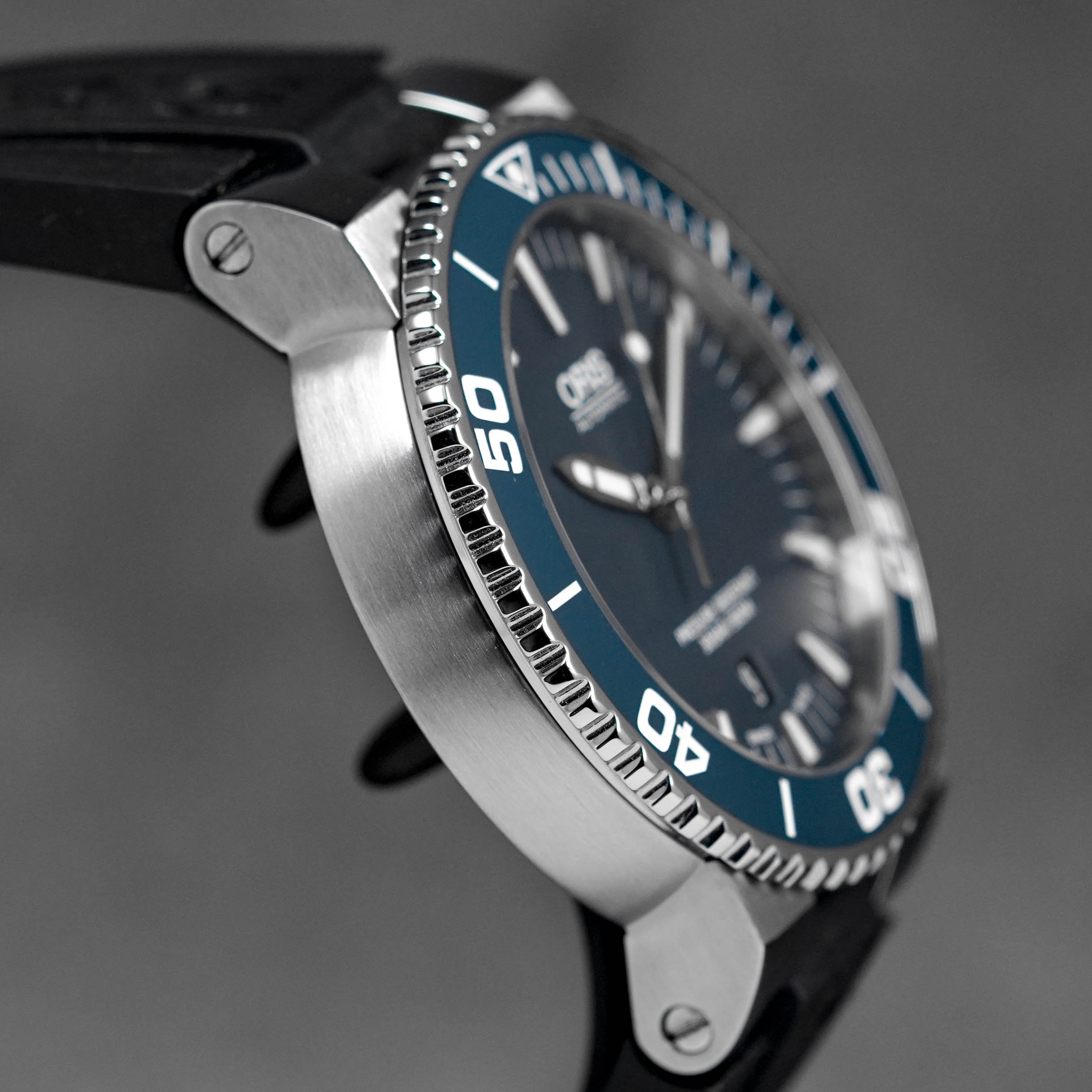 Harga Oris Aquis Date Blue