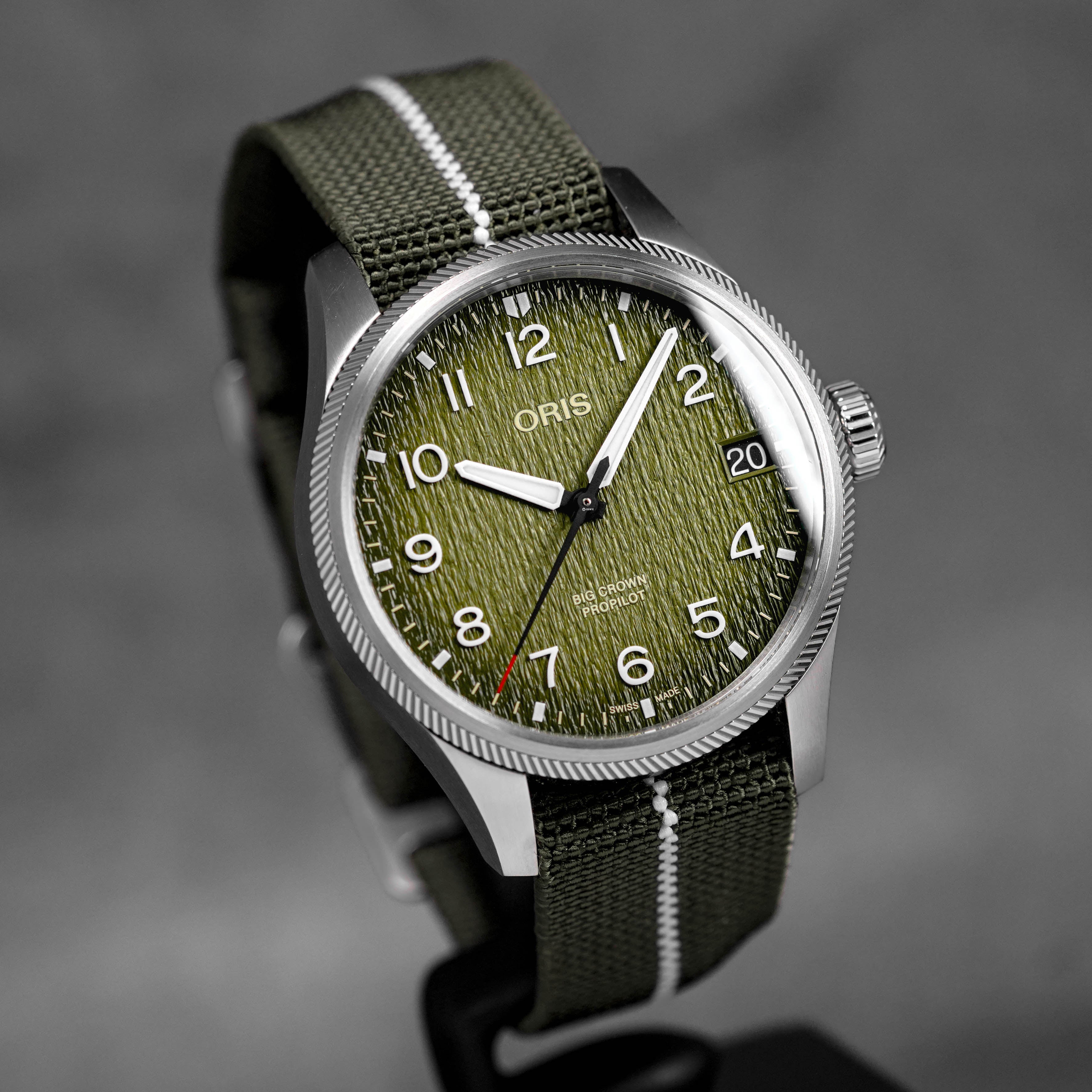 Harga Oris Big Crown Propilor Okavango Air Rescue