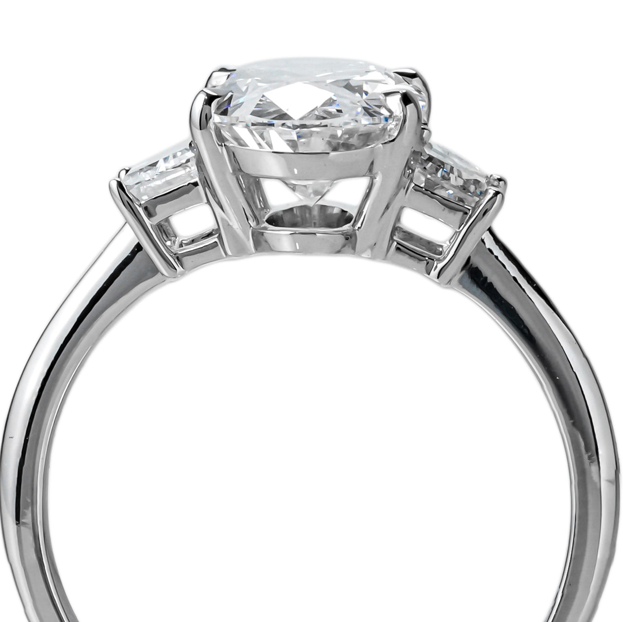 Oval Ring Trapezoid