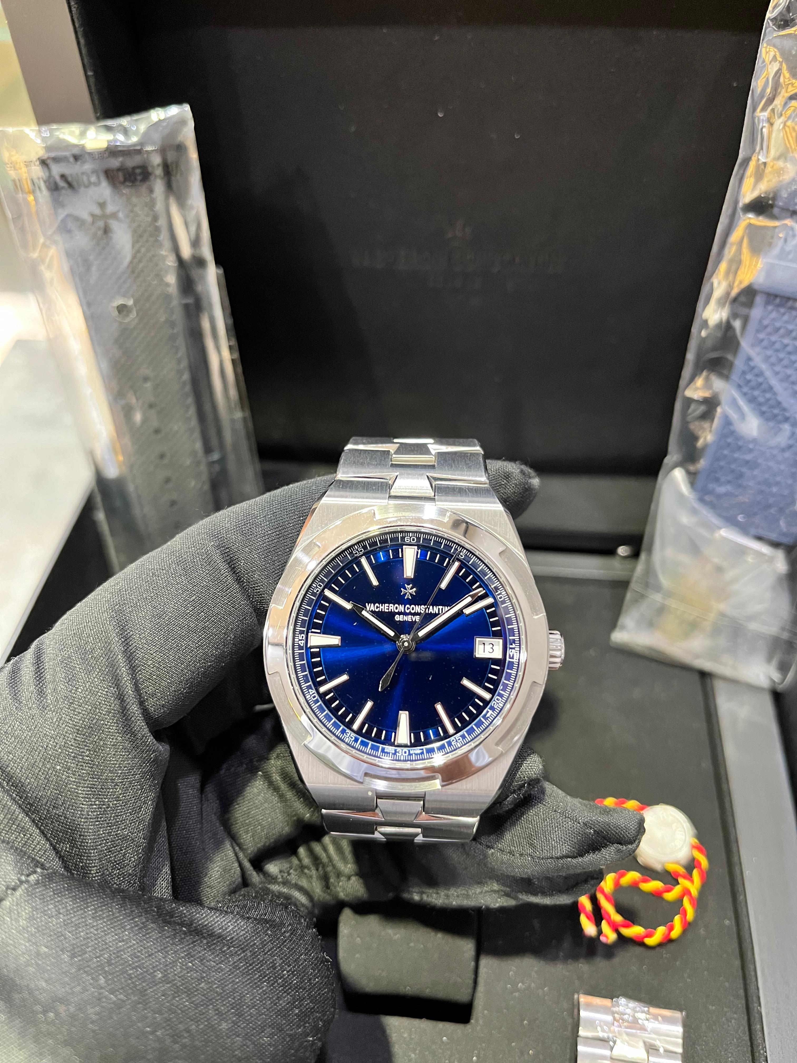 VACHERON CONSTANTIN OVERSEAS BLUE DIAL (2021) IDWX