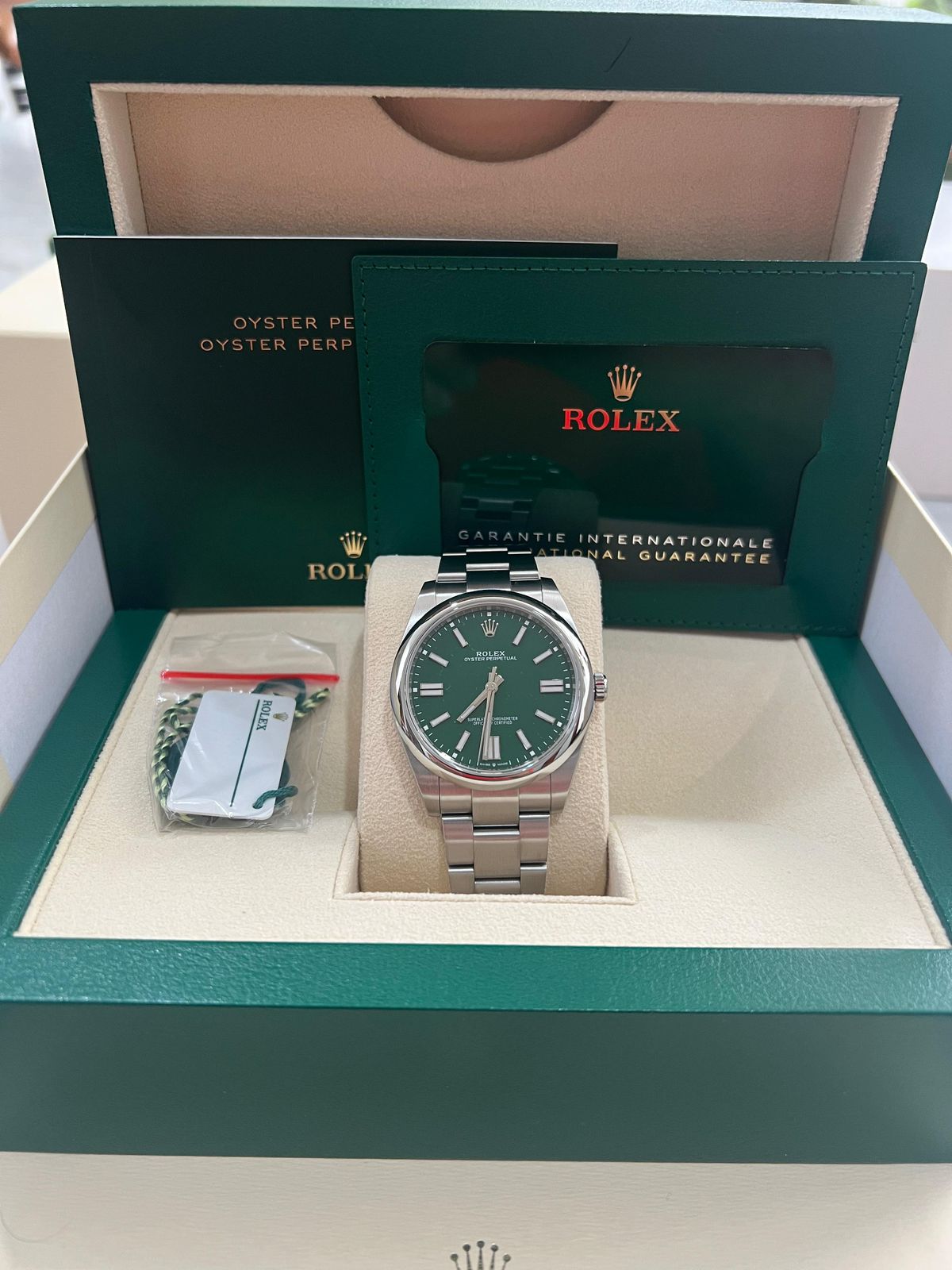 OYSTER PERPETUAL 41MM GREEN DIAL (2023)