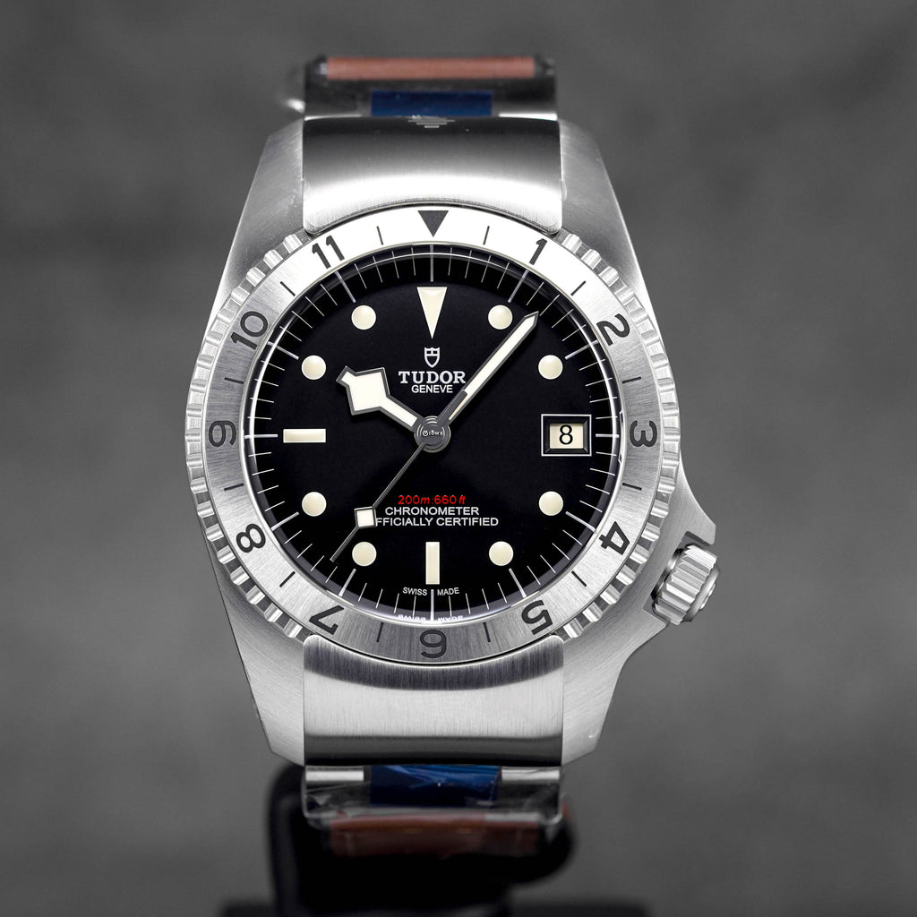 TUDOR BLACK BAY P01 42MM BLACK DIAL BROWN LEATHER STRAP (2019) - IDWX