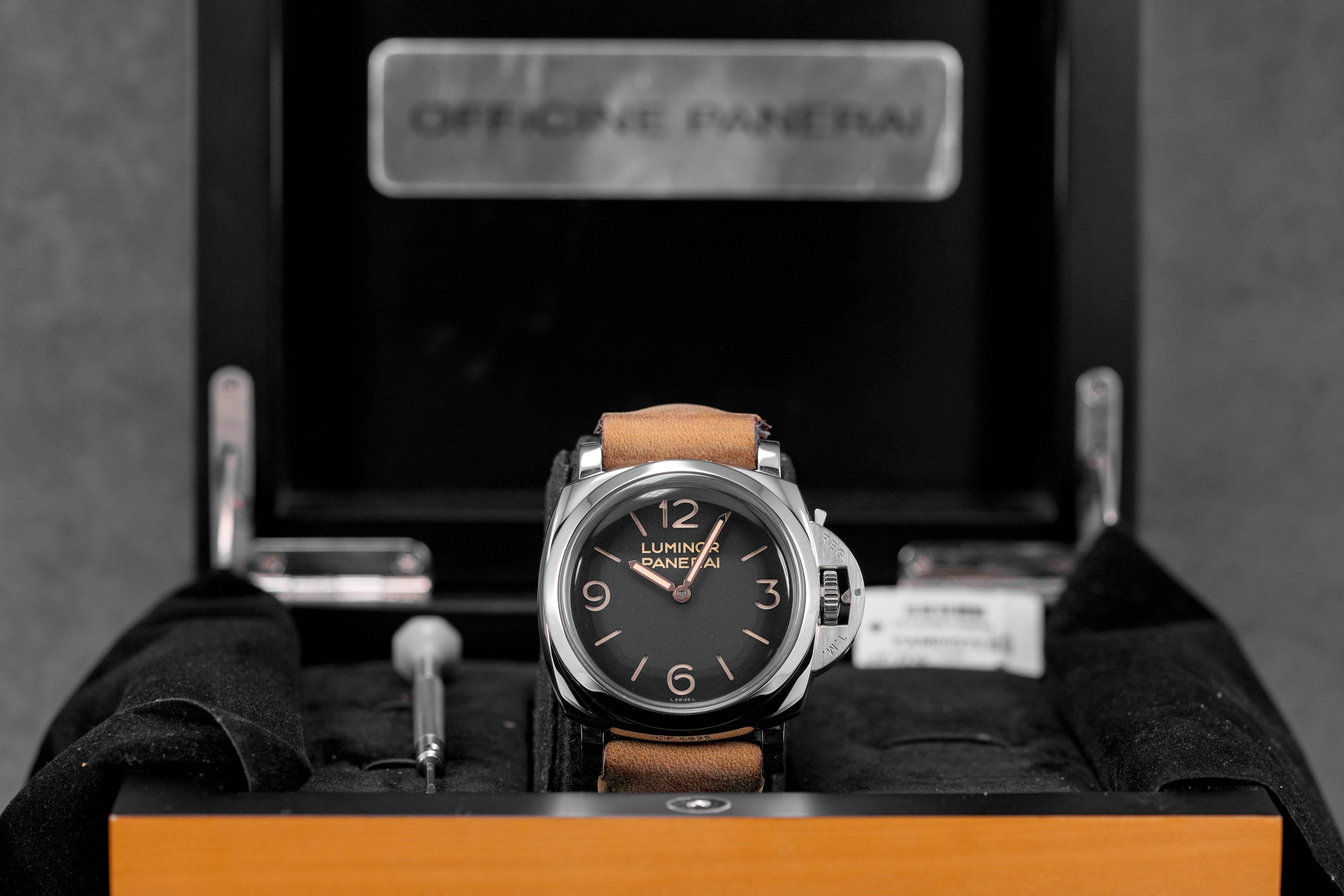 Harga Panerai PAM 372