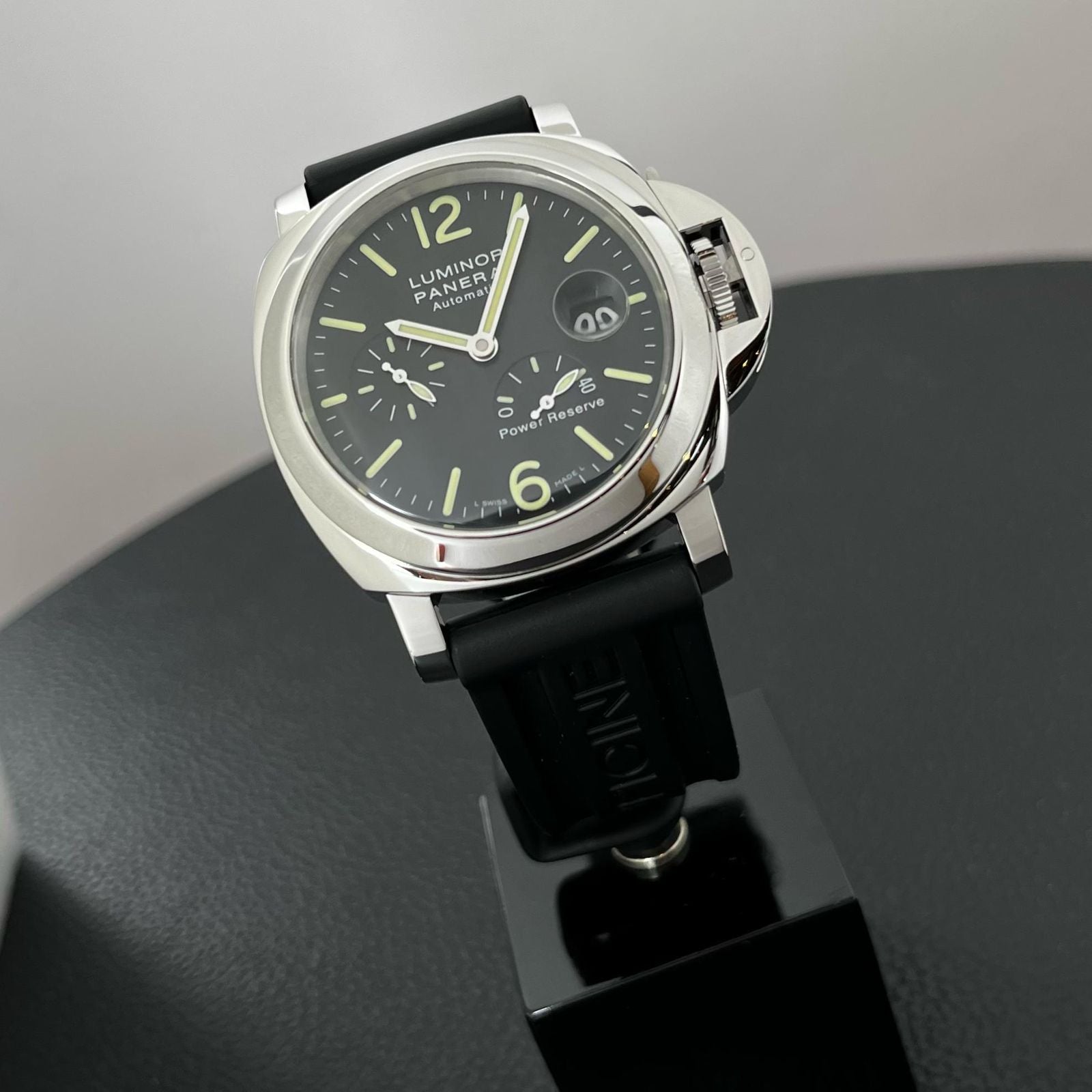 LUMINOR POWER RESERVE 44MM STEEL BLACK DIAL PAM 90 (2012)