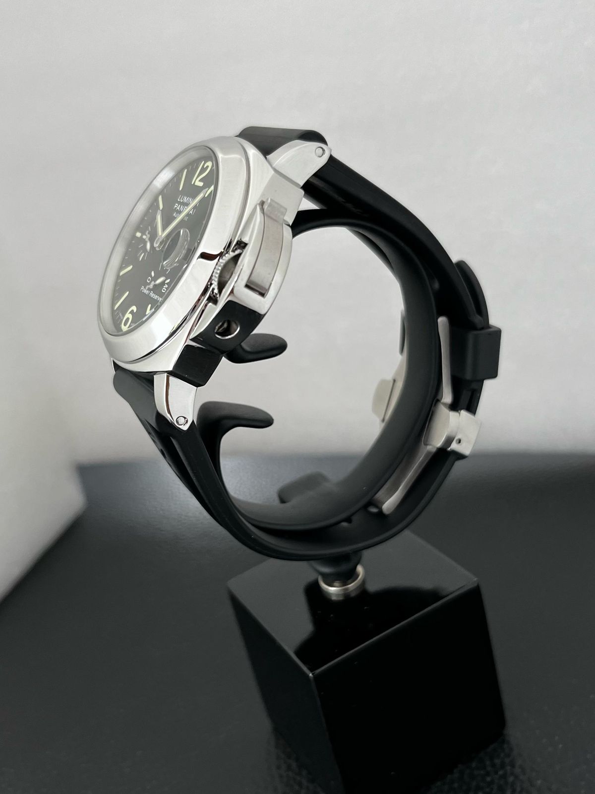 LUMINOR POWER RESERVE 44MM STEEL BLACK DIAL PAM 90 (2012)