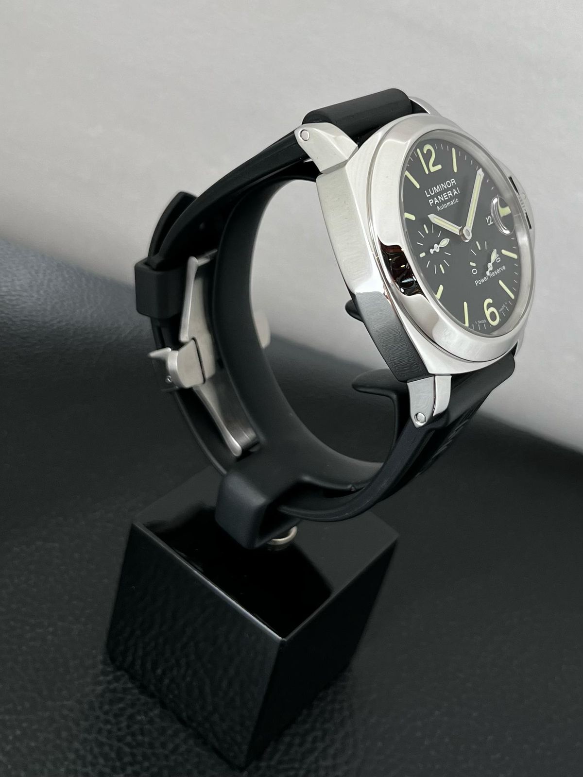 LUMINOR POWER RESERVE 44MM STEEL BLACK DIAL PAM 90 (2012)