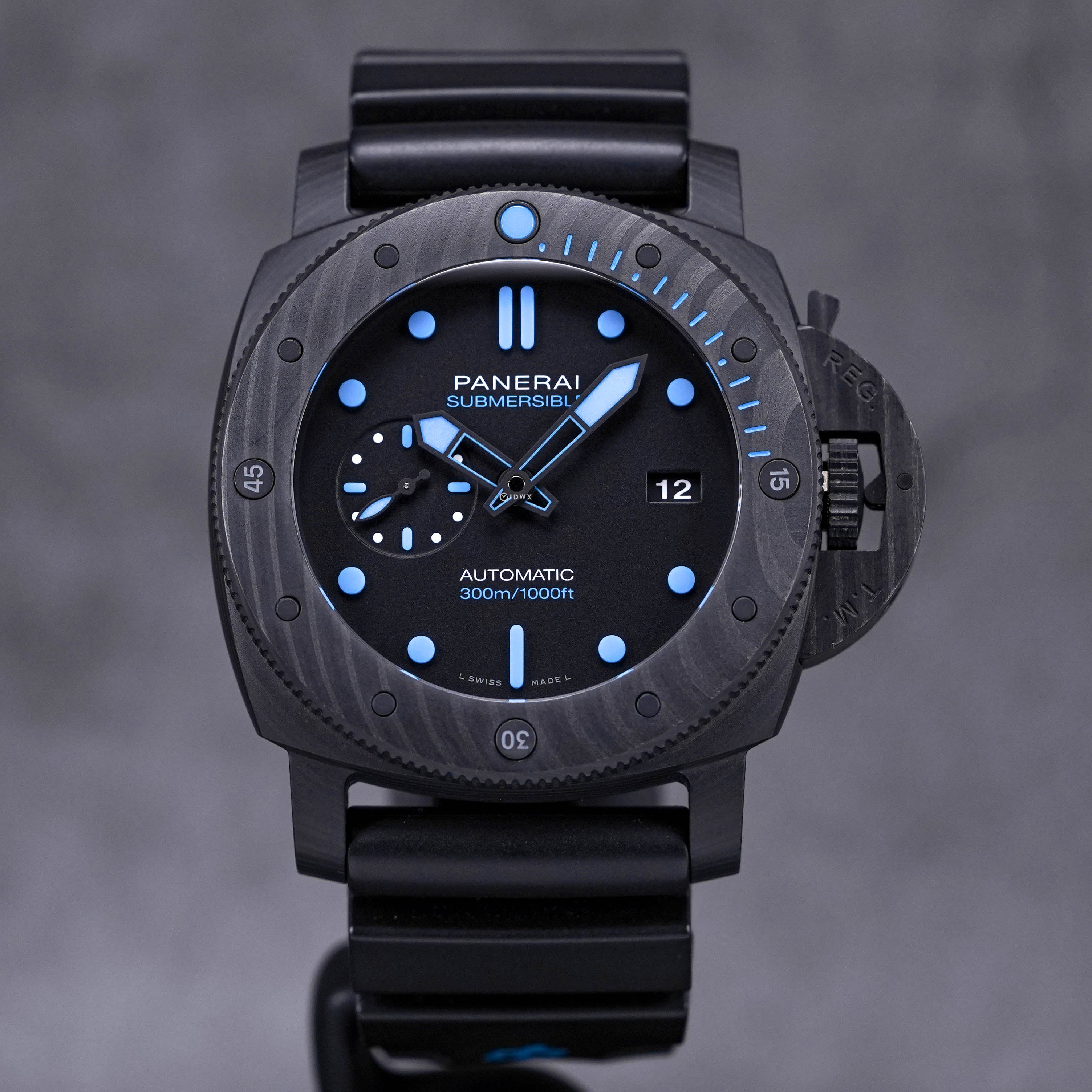 PANERAI LUMINOR SUBMERSIBLE 47MM CARBOTECH BLACK DIAL PAM 1616