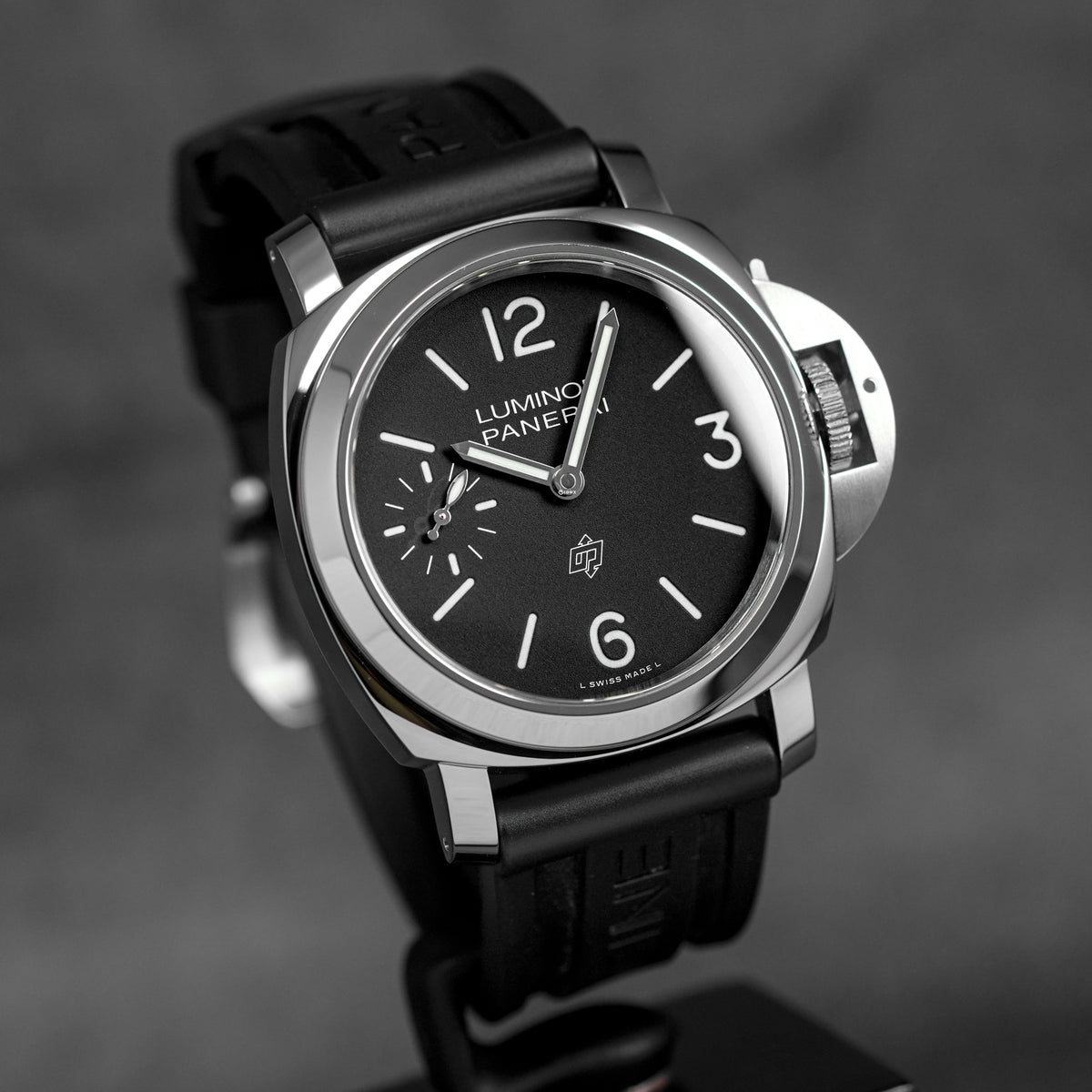 LUMINOR LOGO 44MM BLACK DIAL PAM 1084 (2021)