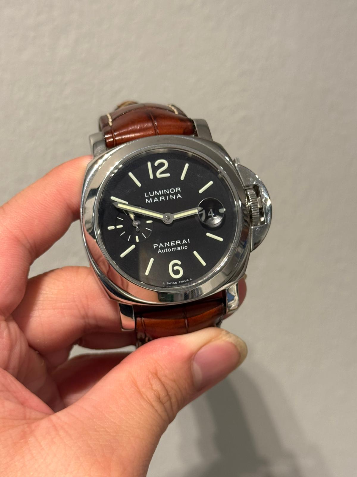 LUMINOR MARINA 44MM BLACK DIAL PAM 104 (WATCH ONLY)