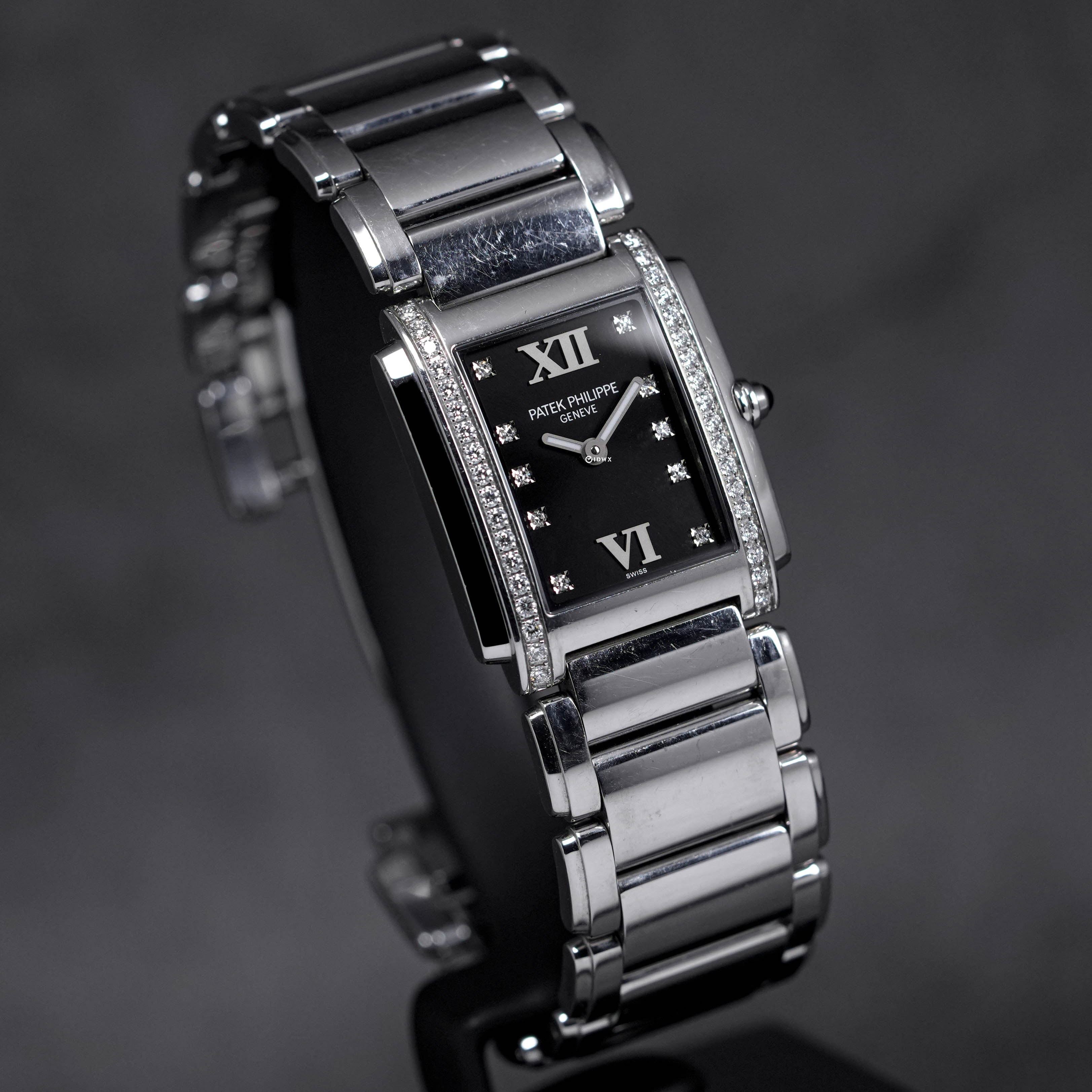 TWENTY~4 4910 BLACK DIAMOND DIAL (2018)