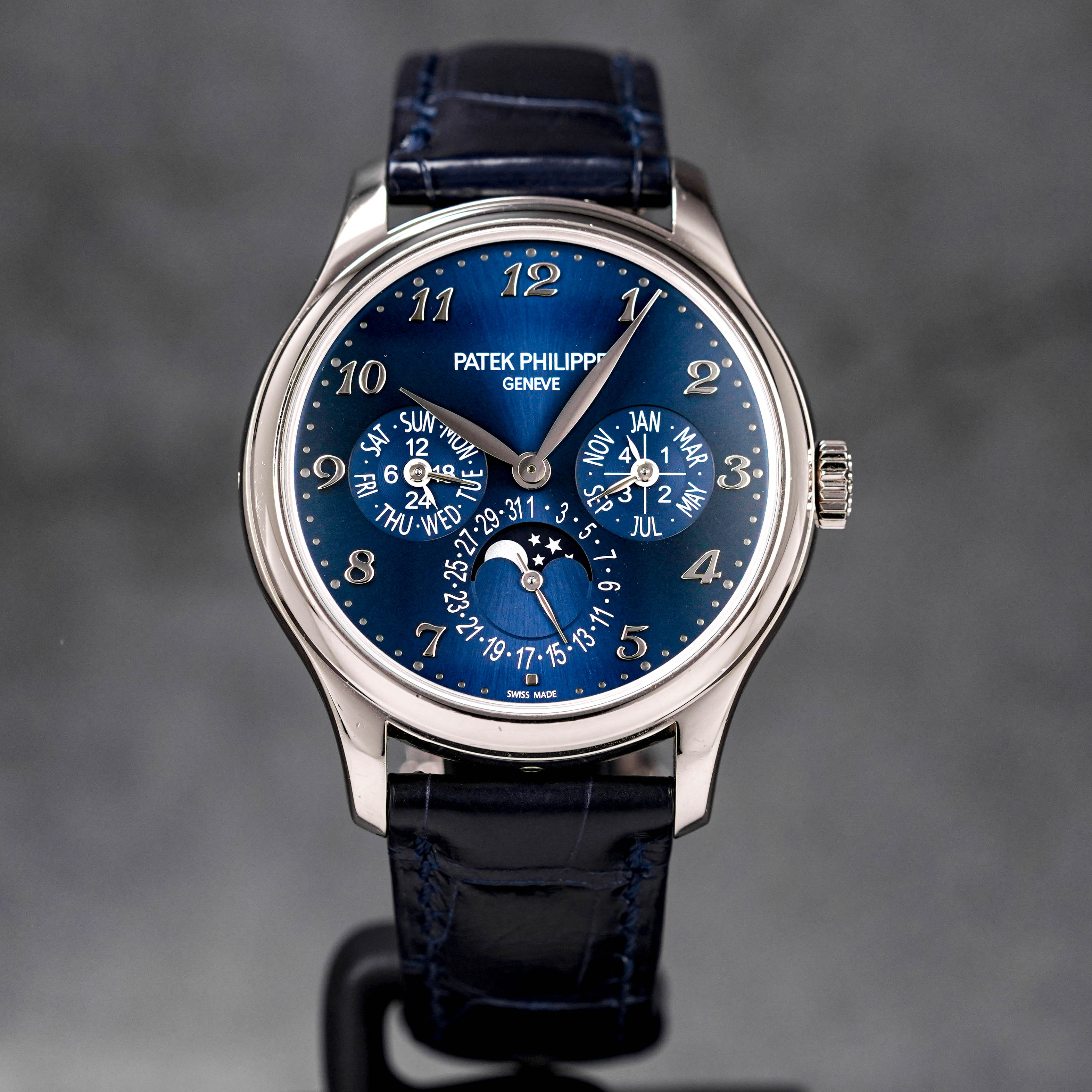 GRAND COMPLICATIONS 5327G WHITEGOLD PERPETUAL CALENDAR BLUE DIAL (2017)