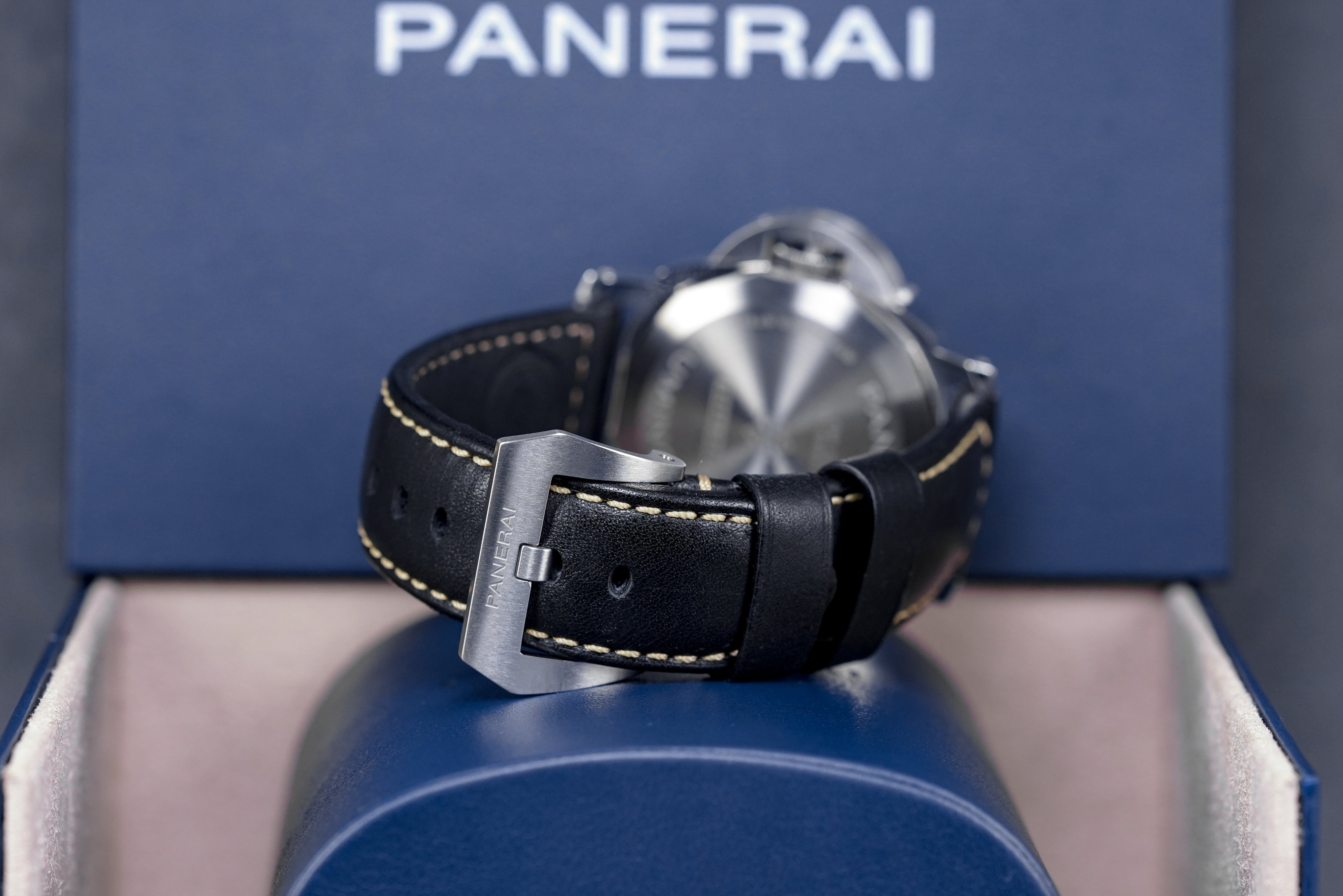 LUMINOR LOGO 44MM BLACK DIAL PAM 1084 (2024)