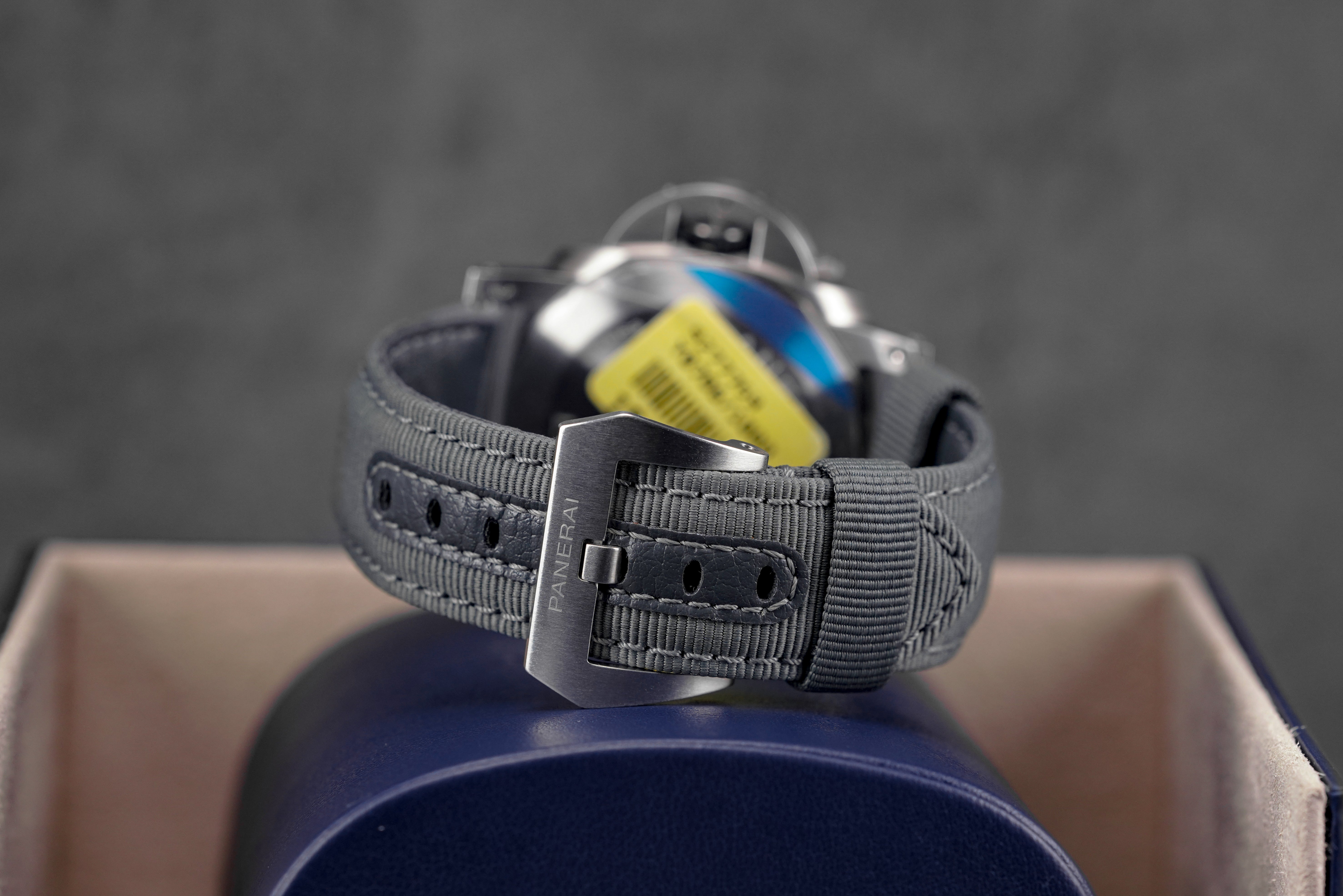 PANERAI Luminor 44mm グレー ナイロンベルト PANERAI LUMINOR MARINA 44MM eSTEEL GRIGIO ROCCIA PAM 1358 (2025
