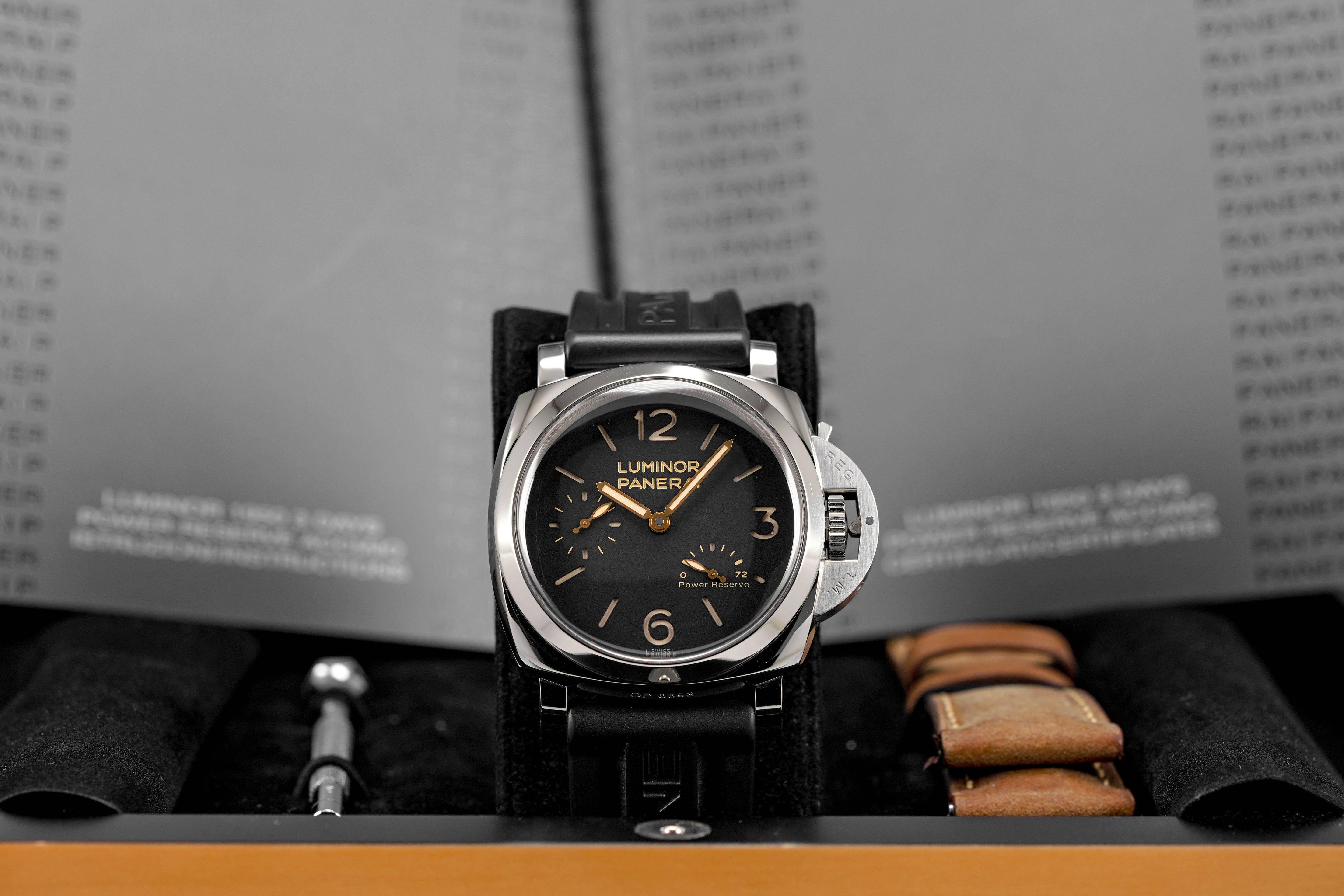 Harga Panerai Luminor PAM 423