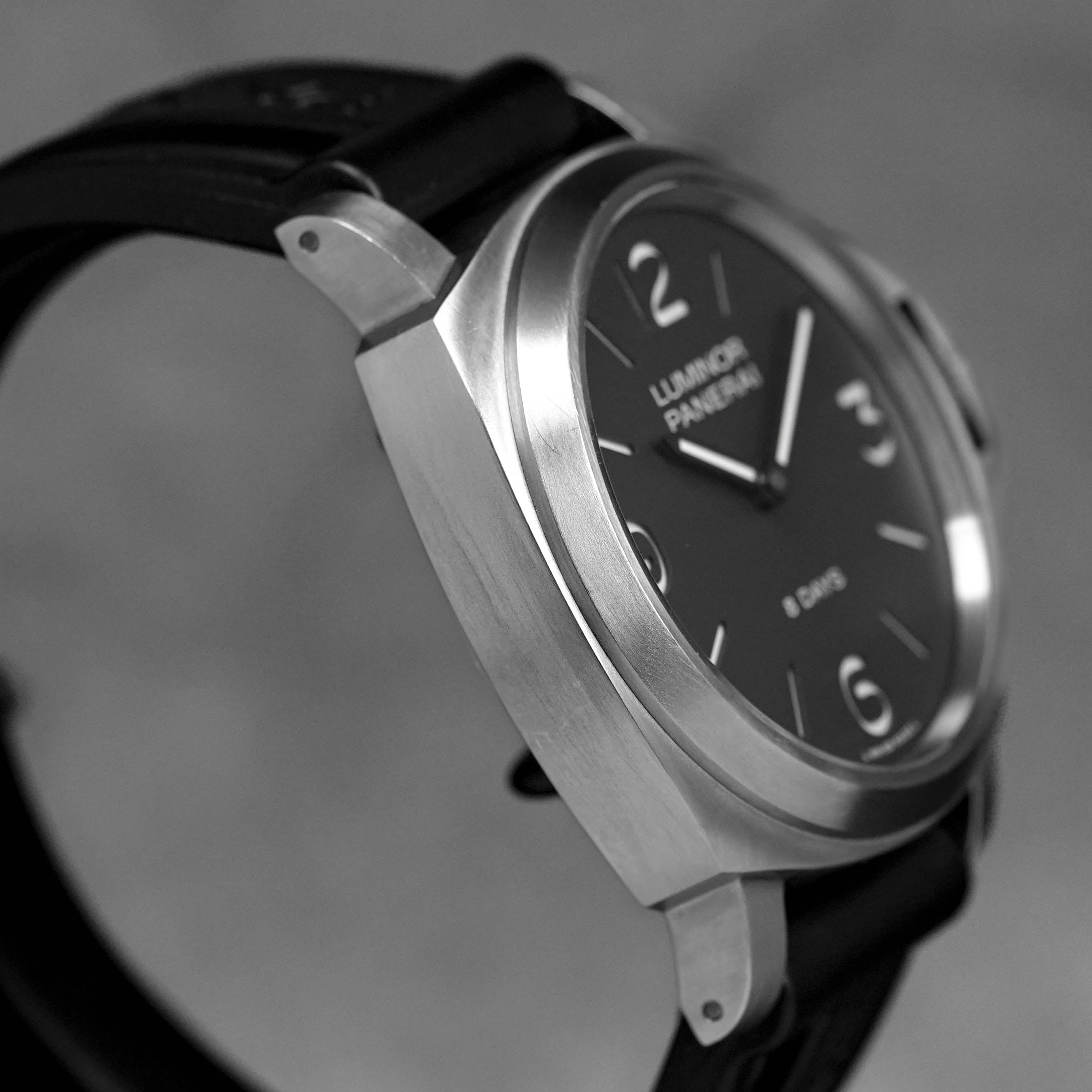 Harga Panerai Luminor PAM 562