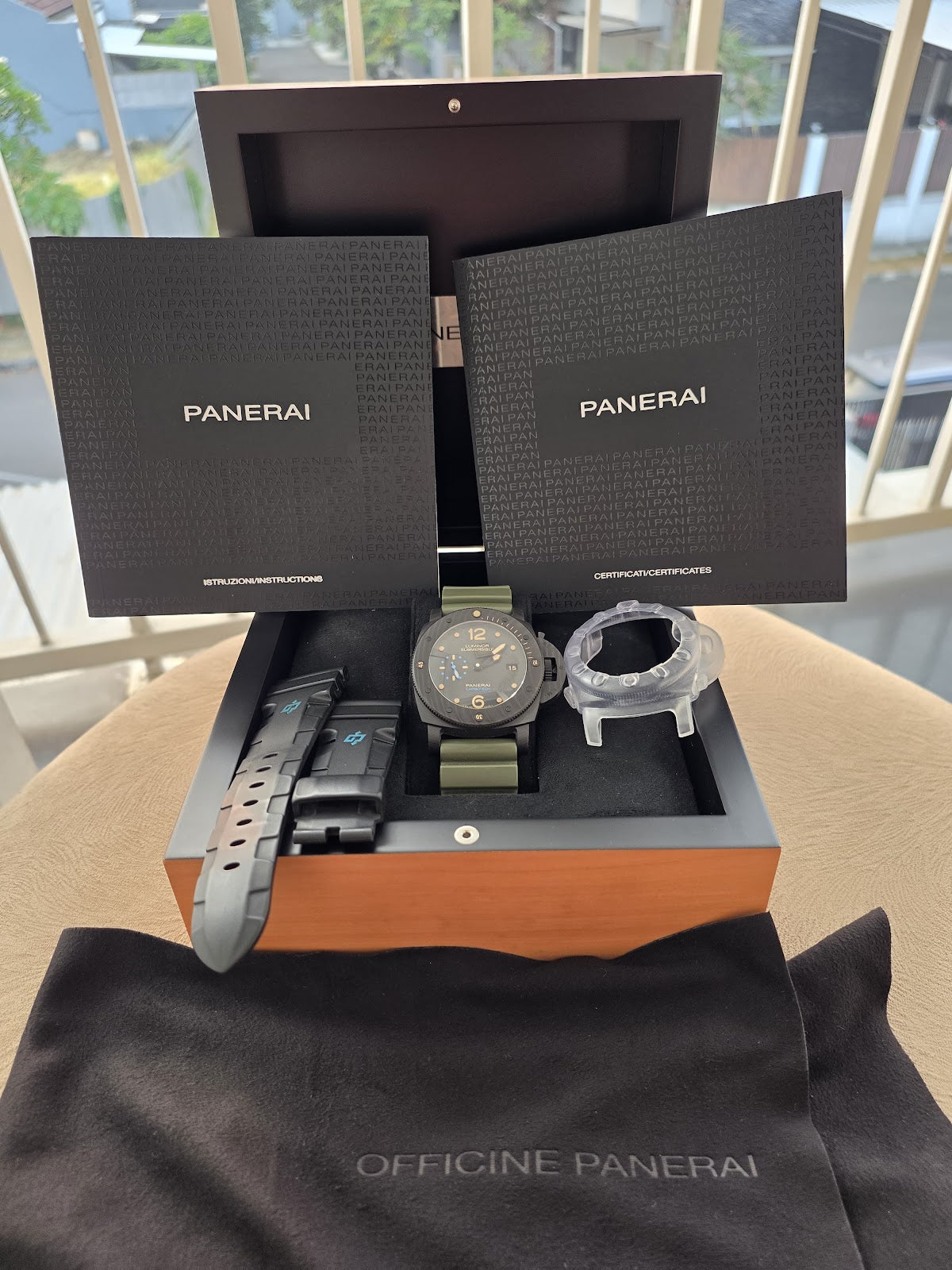 Panerai Luminor Submersible