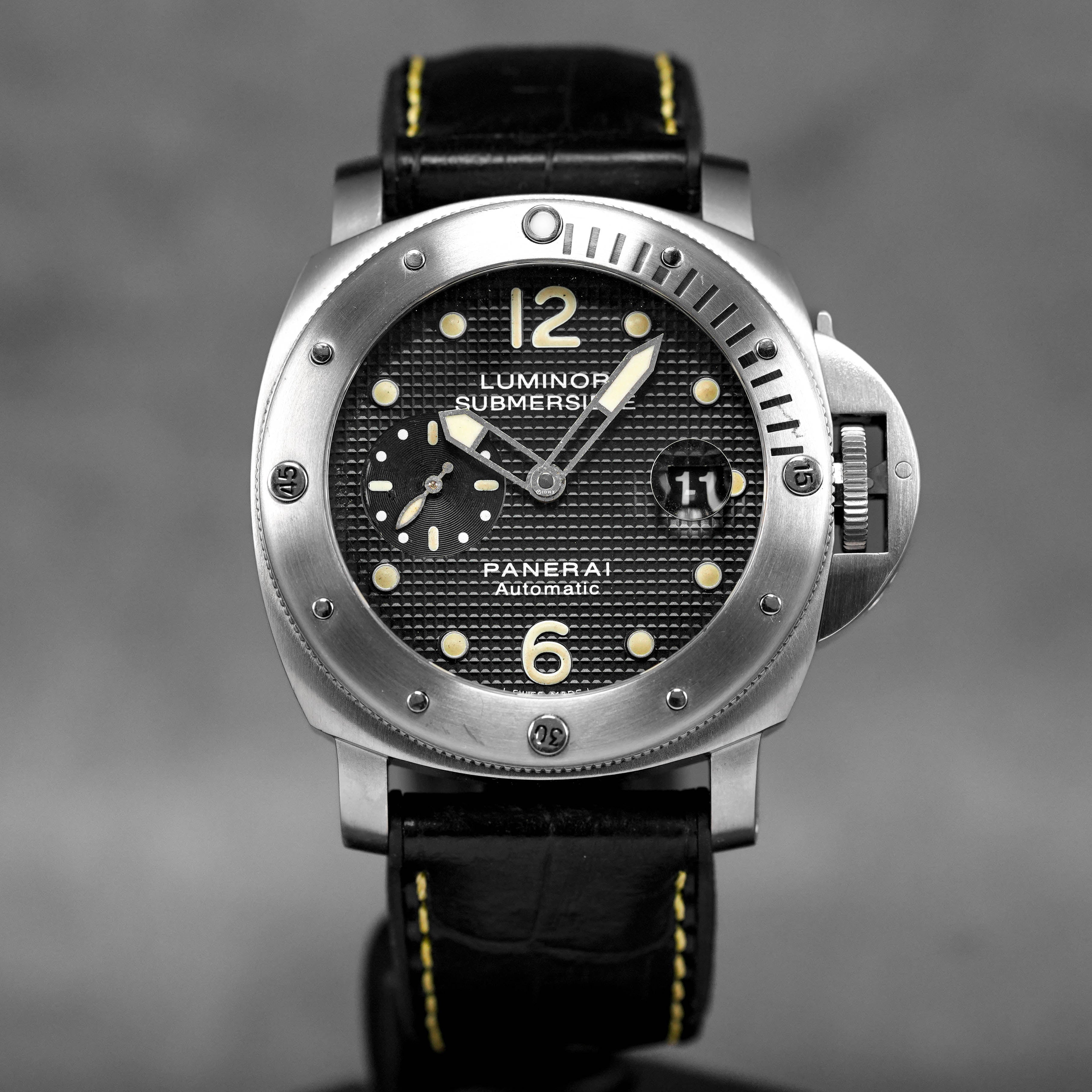 PANERAI LUMINOR SUBMERSIBLE TITANIUM 44MM PAM 025 AFTERMARKET