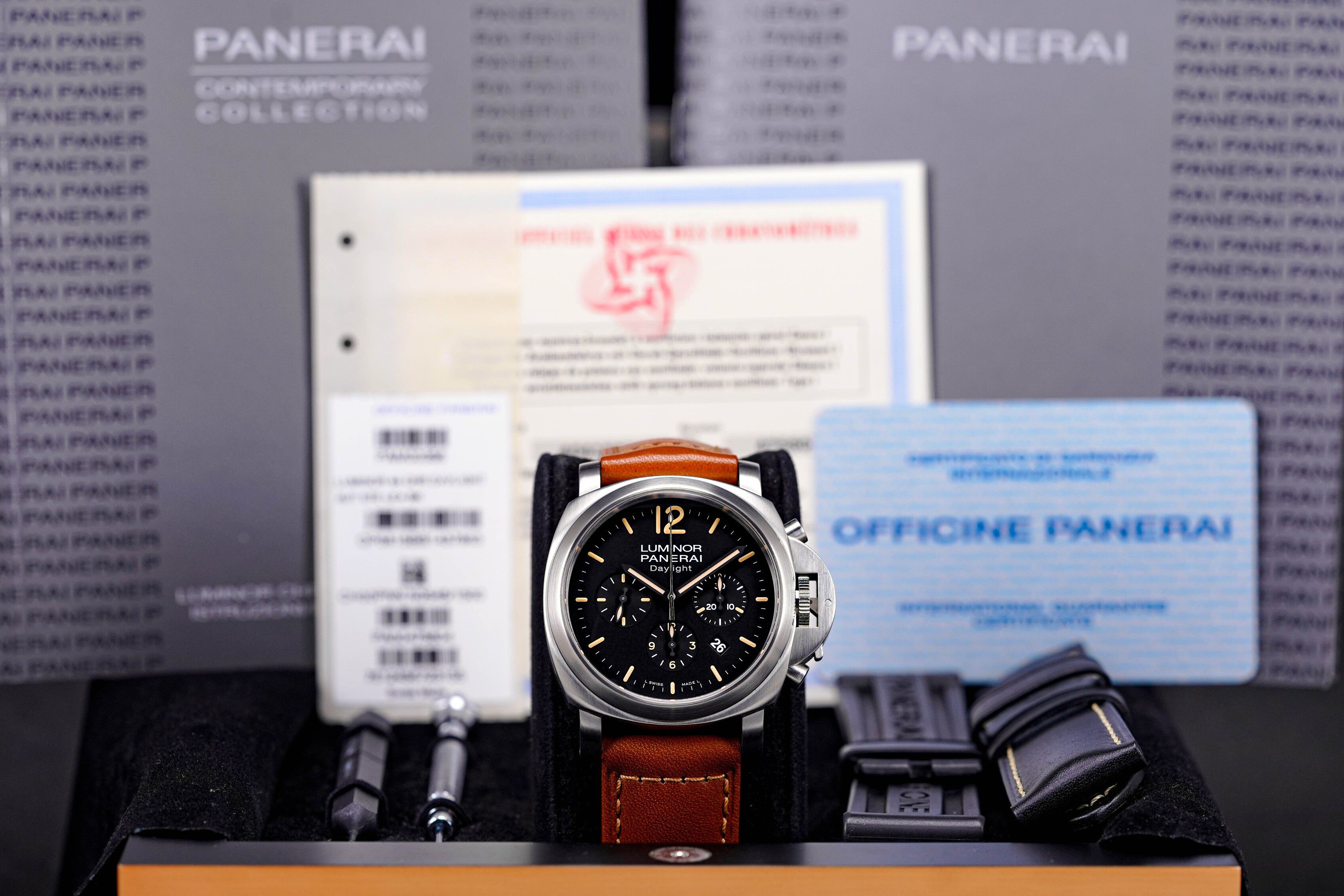 時計 OFFICINE PANERAI Luminor 44mm PANERAI LUMINOR CHRONOGRAPH 'DAYLIGHT' 44MM STEEL BLACK DIAL