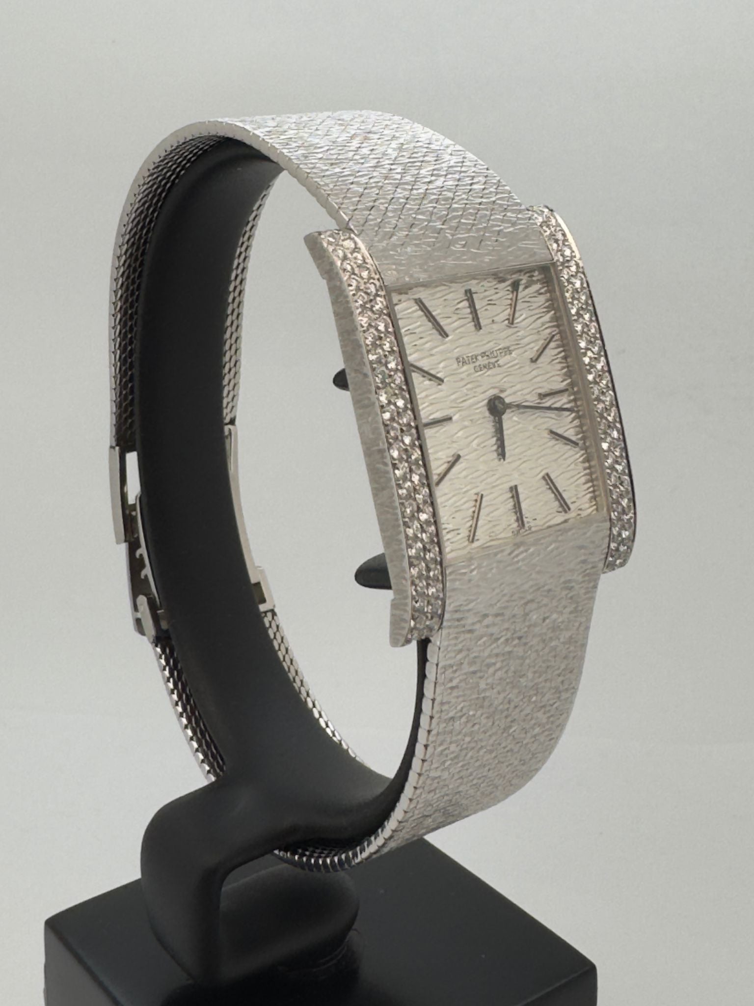 GONDOLO 3553/1 WHITEGOLD SILVER DIAL FACTORY DIAMOND BEZEL (WATCH ONLY)