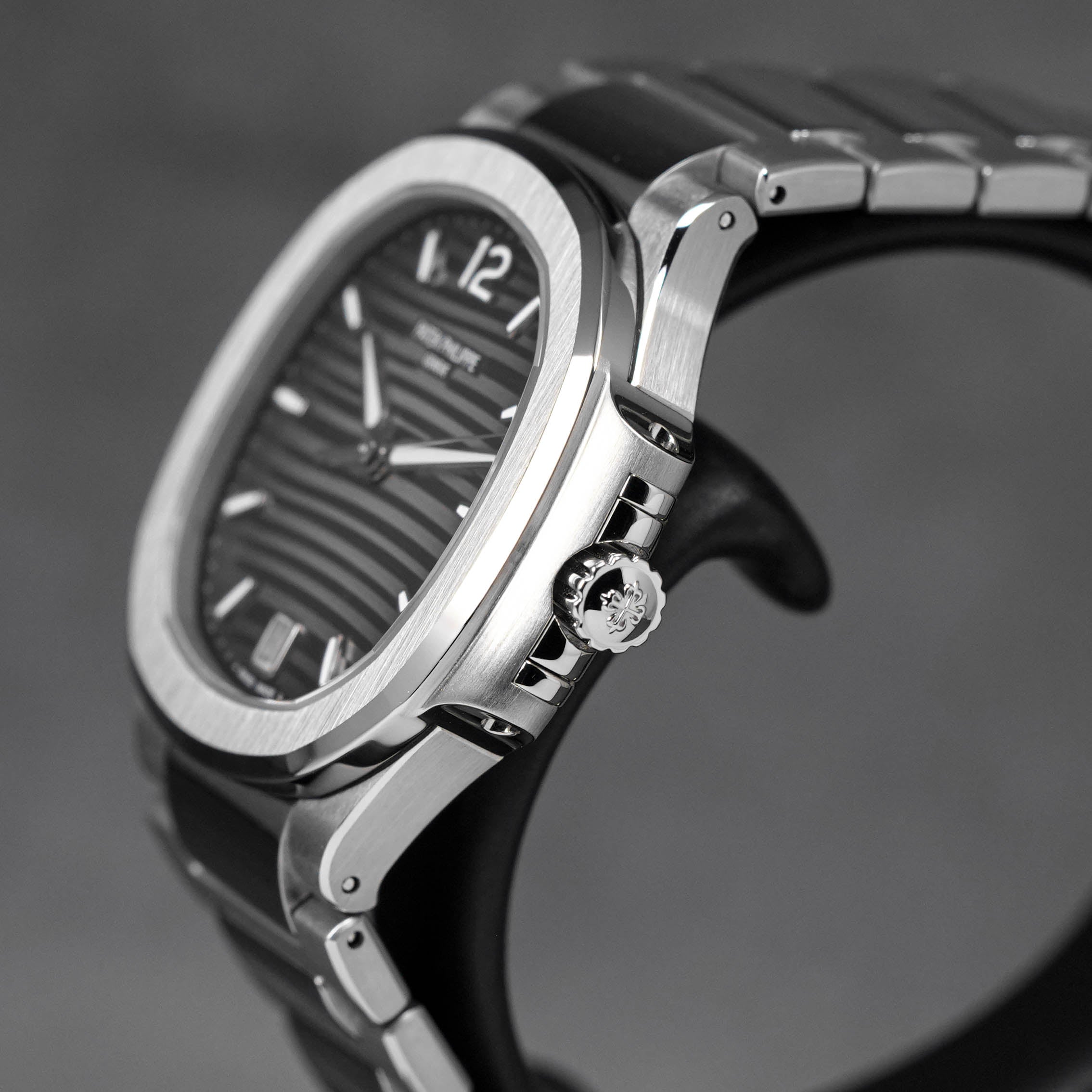 Harga Patek Nautilus 7118/1A Gray