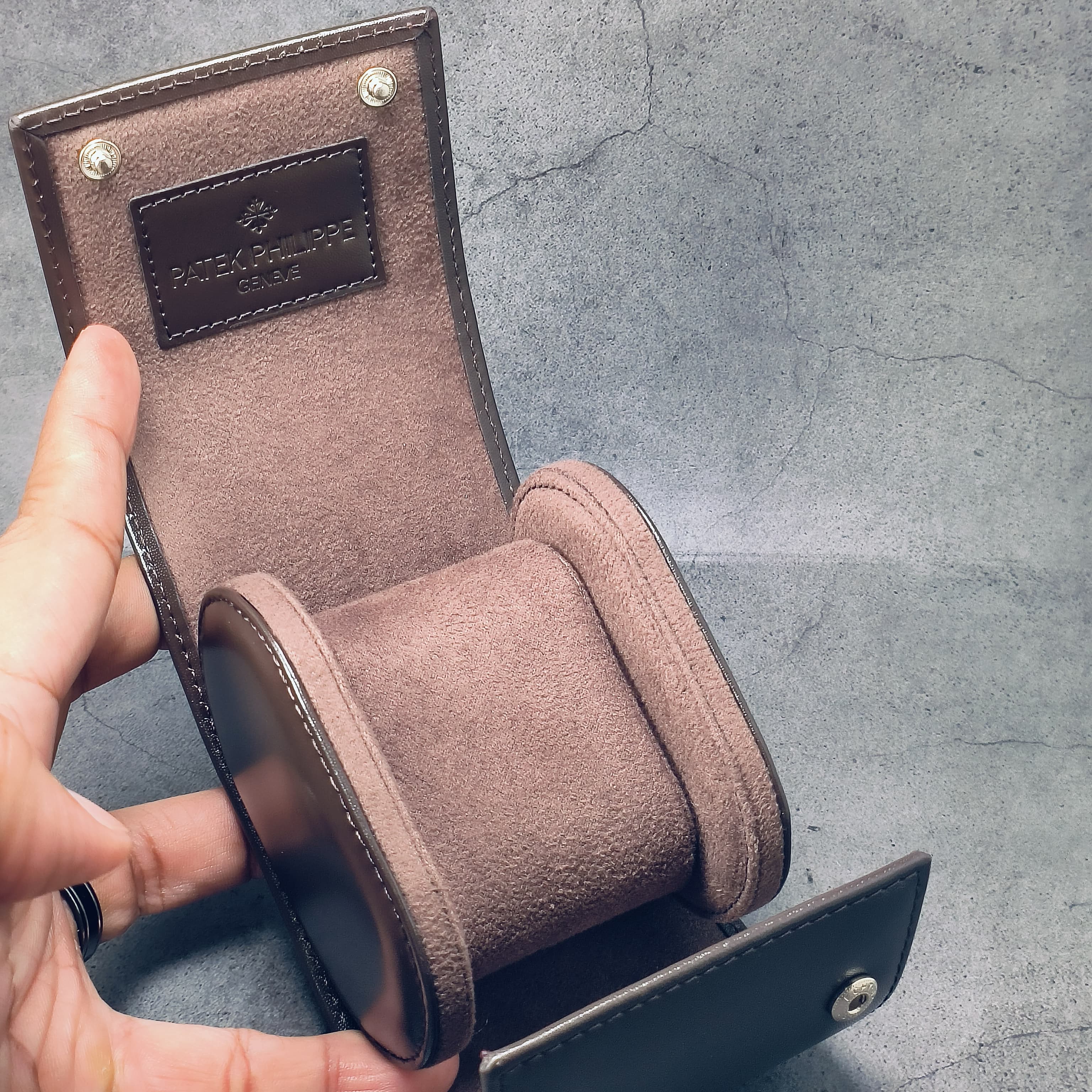 PATEK PHILIPPE LEATHER TRAVEL WATCH POUCH IDWX - Main Image