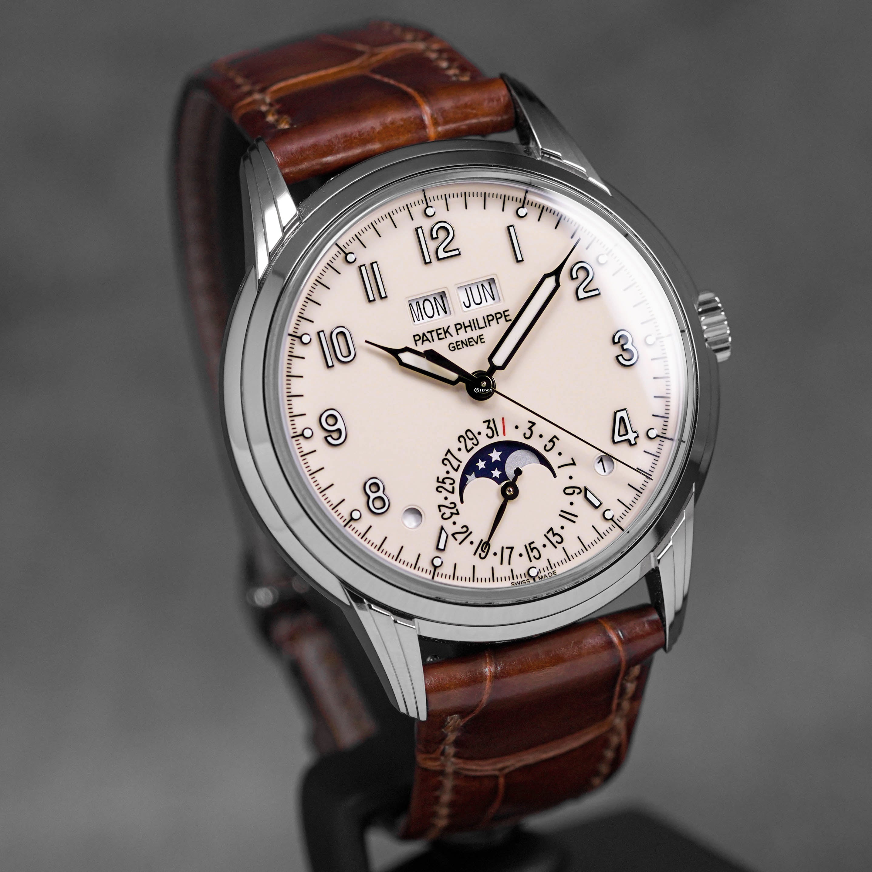 Harga Patek Philippe 5320G-001