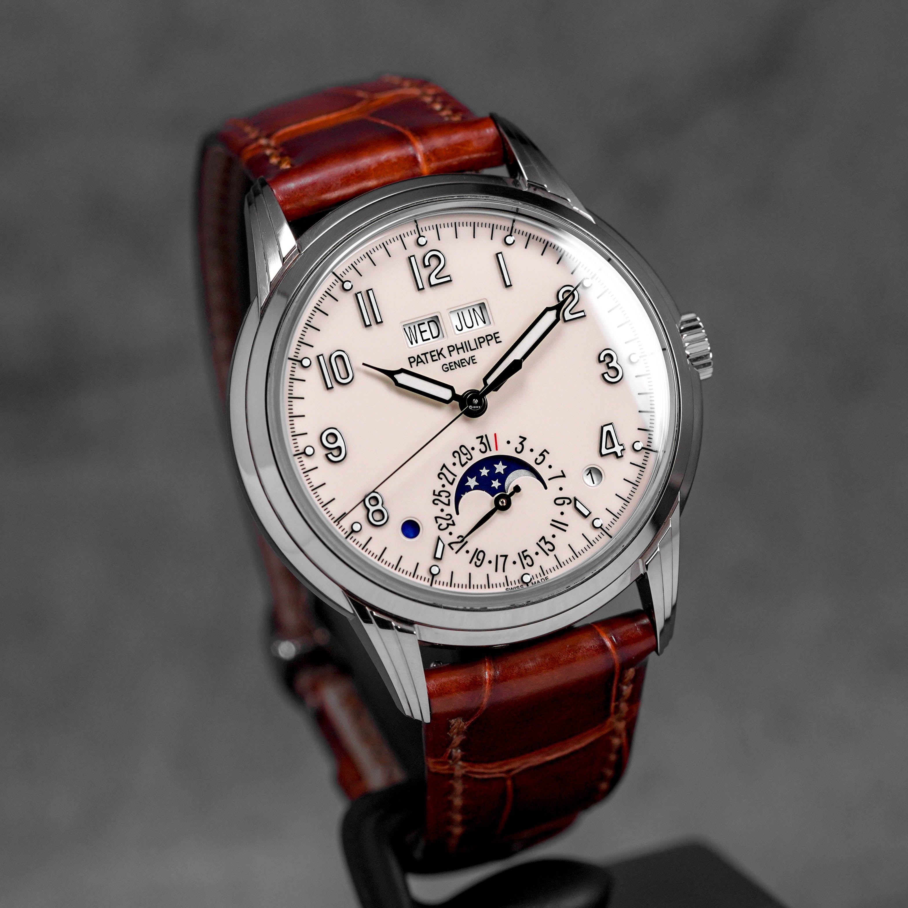 Harga Patek Philippe 5320G-001