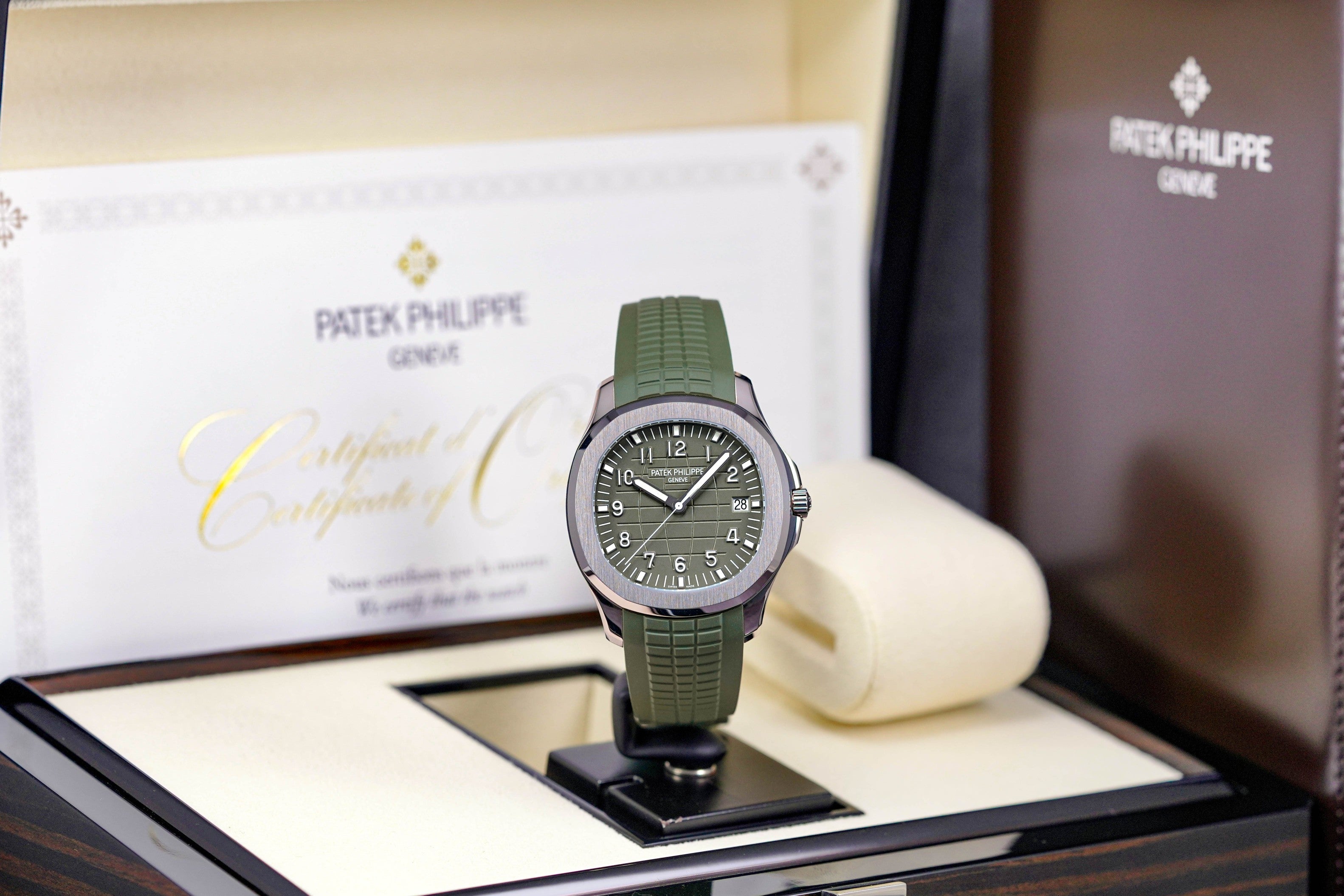 Harga patek philippe aquanaut hotsell