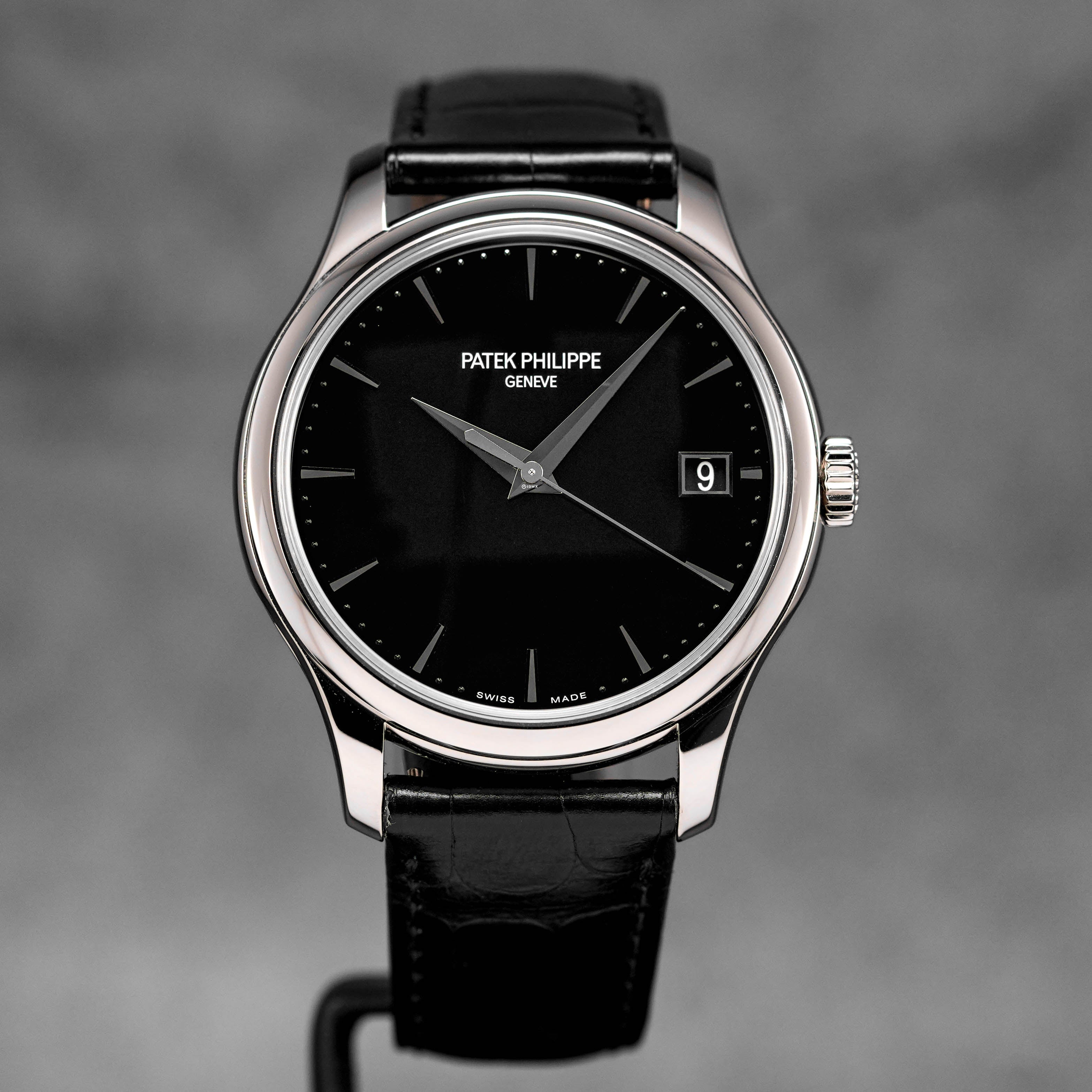 Harga Patek Philippe Calatrava 5227G Black