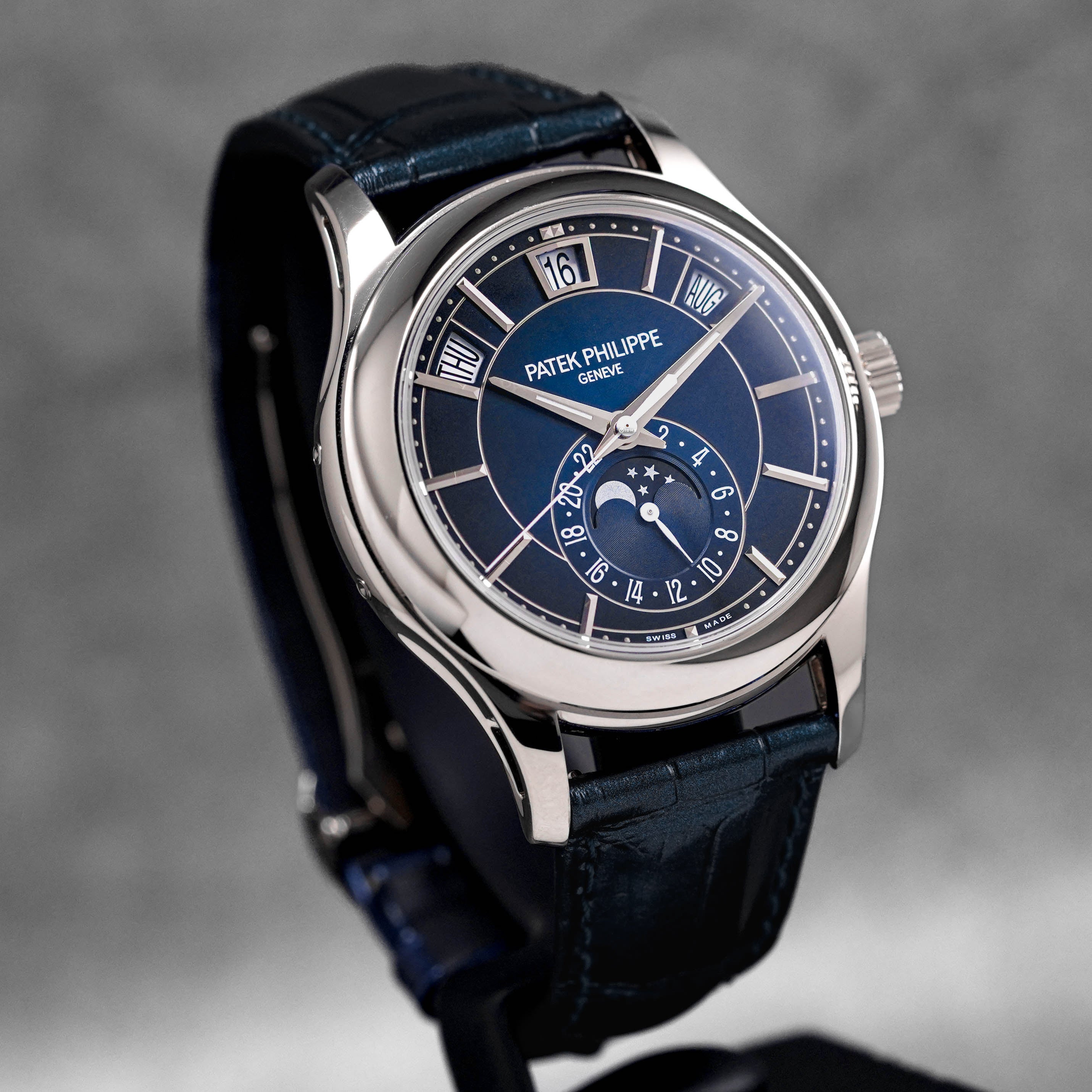 Harga Patek Philippe Complications 5205G Blue