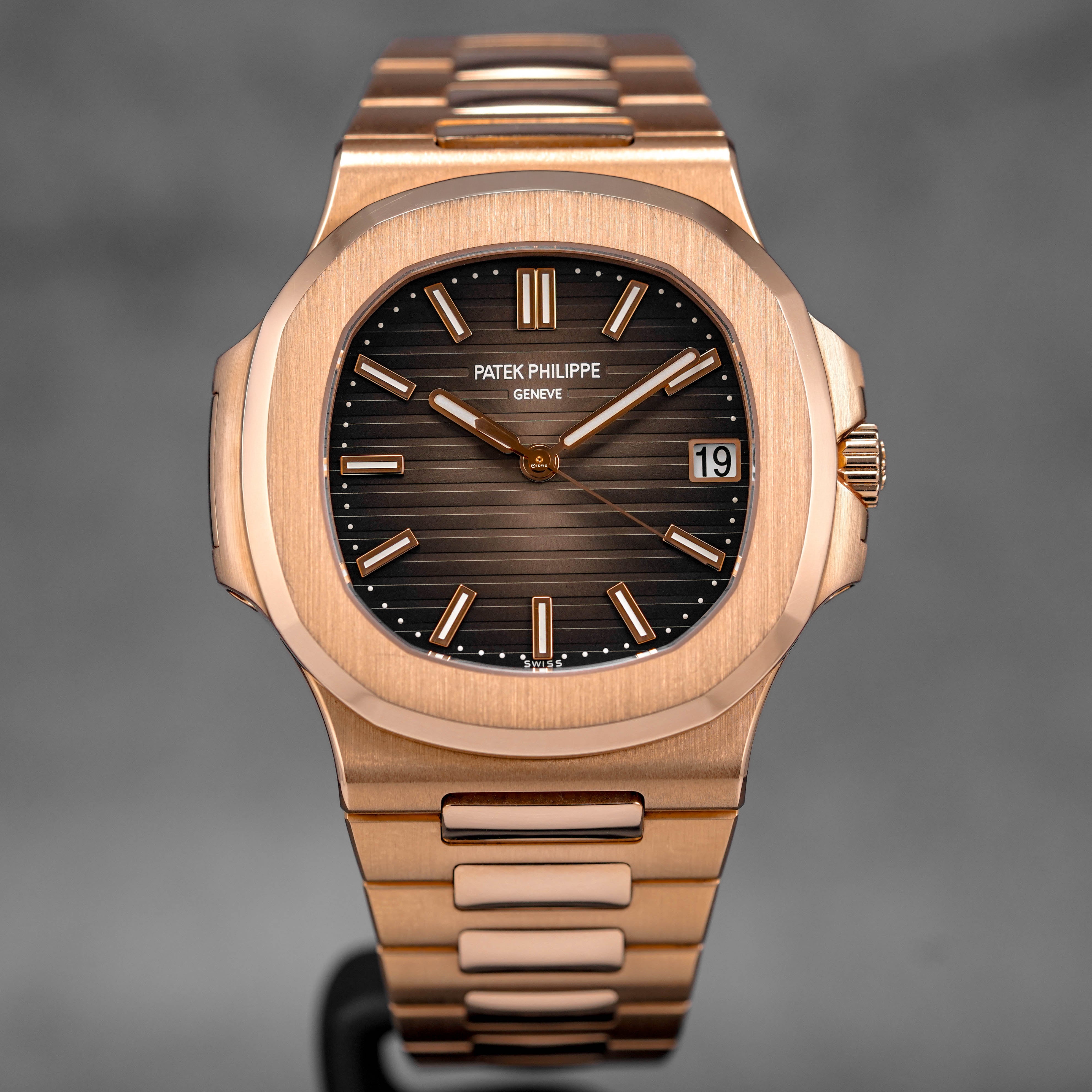 Harga Patek Philippe Nautilus 5711/1R