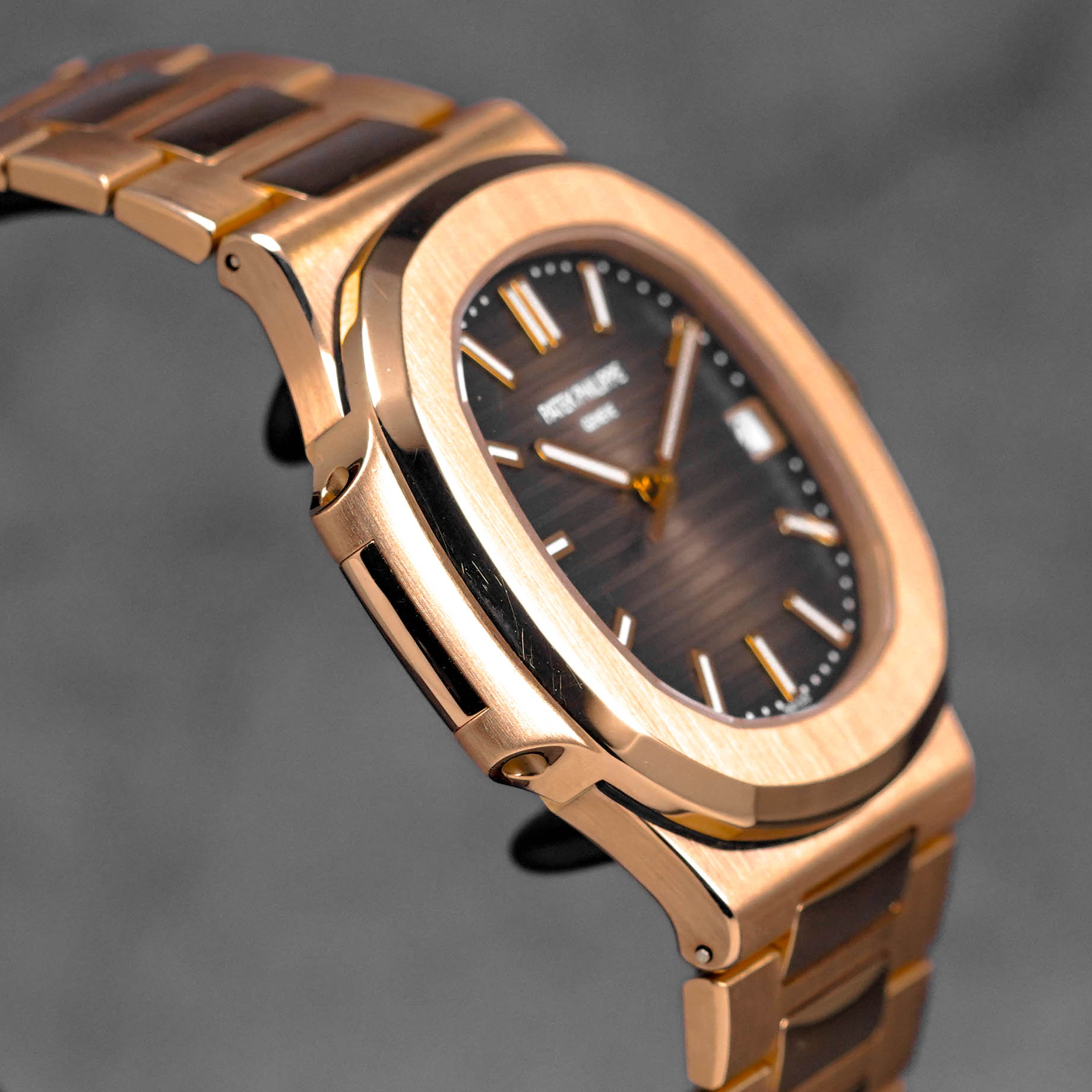 Harga Patek Philippe Nautilus 5711/1R