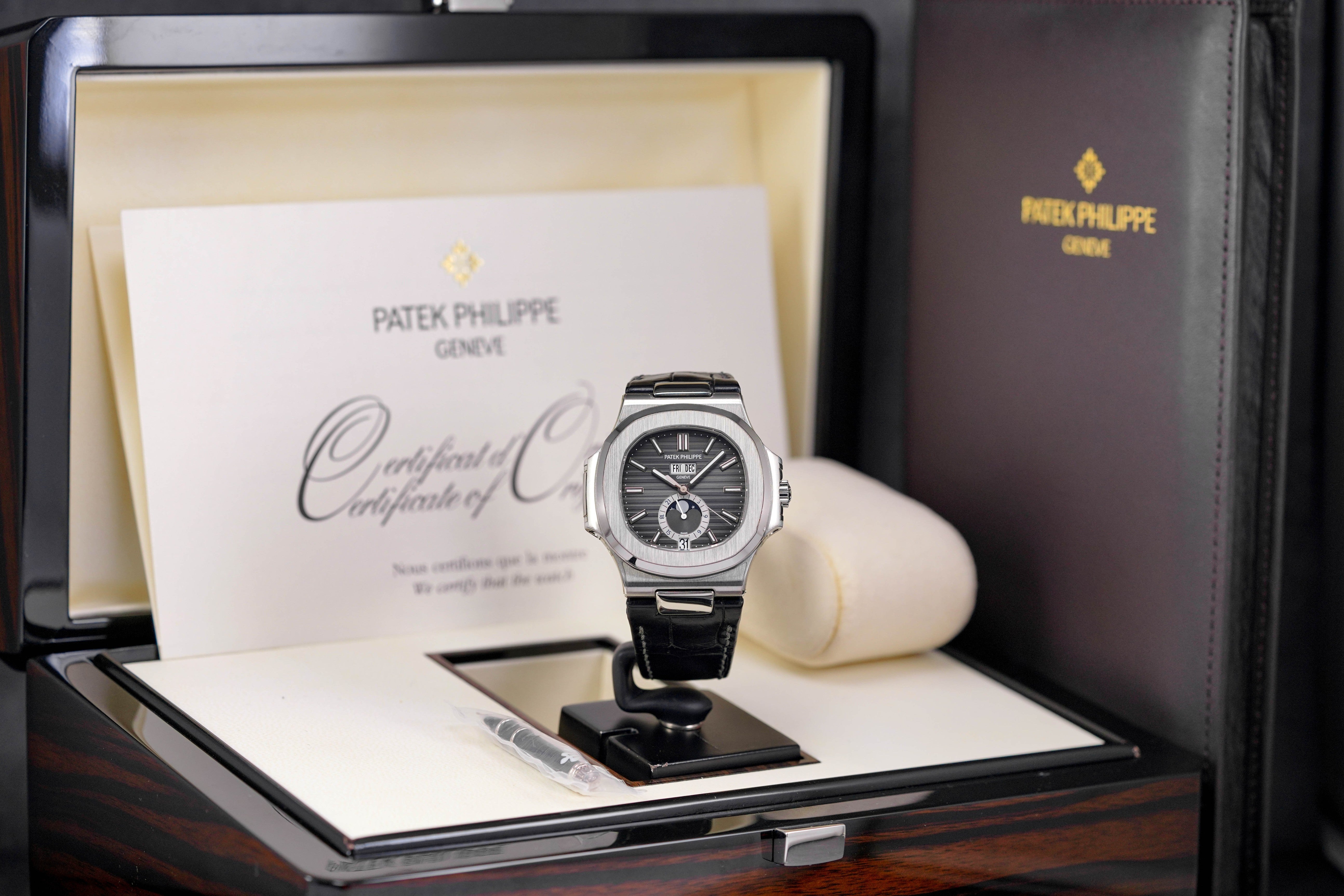 Harga Patek Philippe Nautilus 5726A