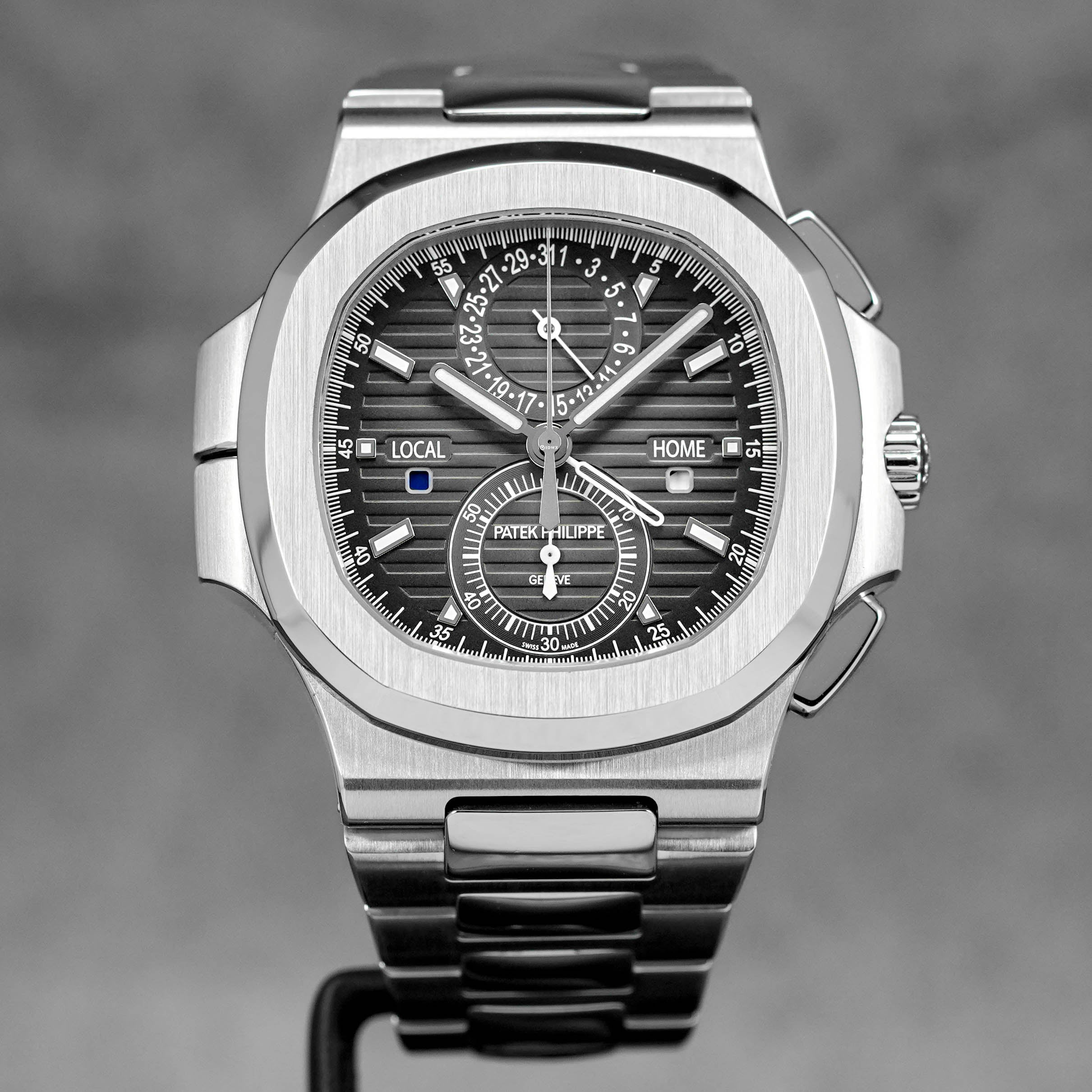 Harga Patek Philippe Nautilus 5990/1A