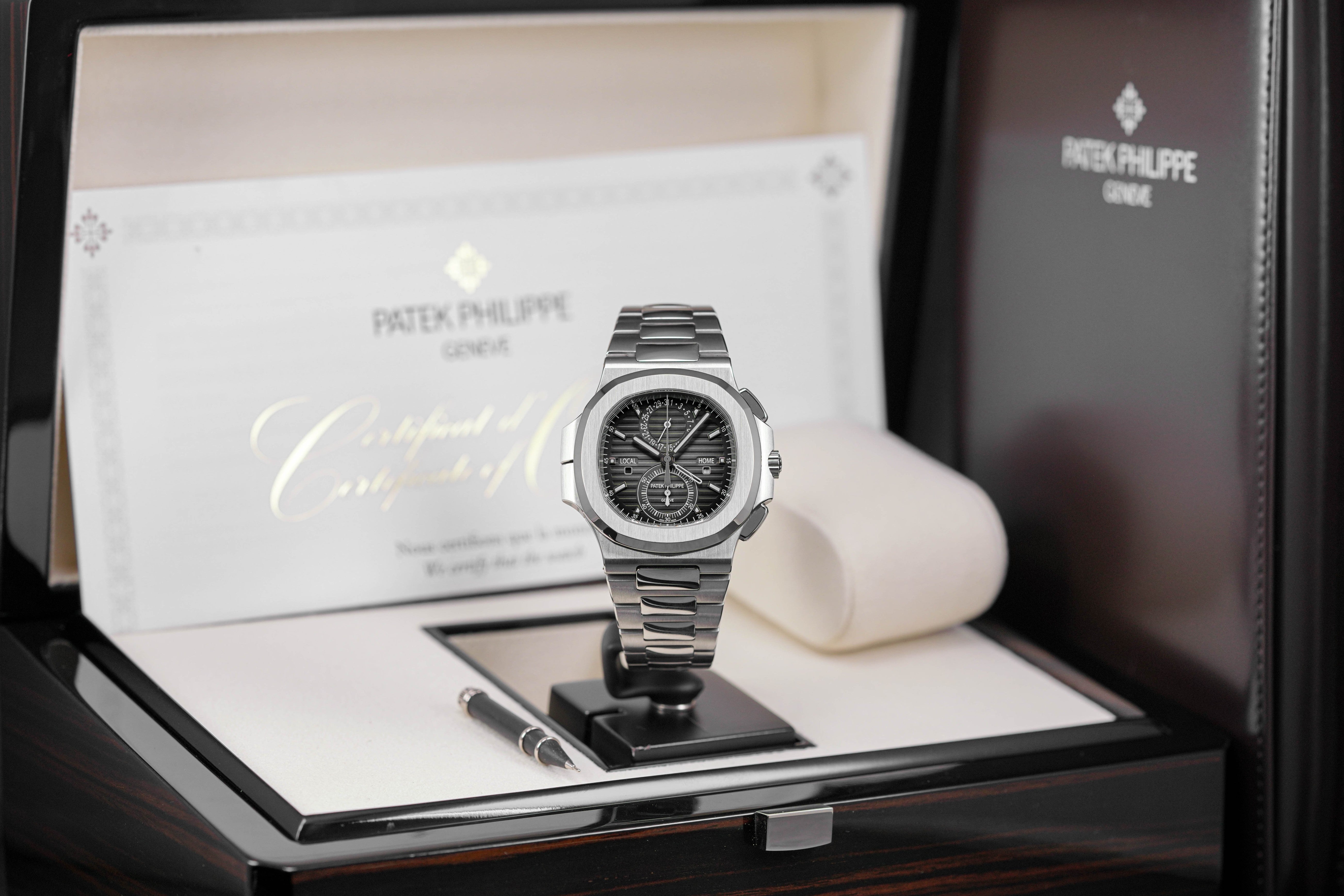 Harga Patek Philippe Nautilus 5990/1A