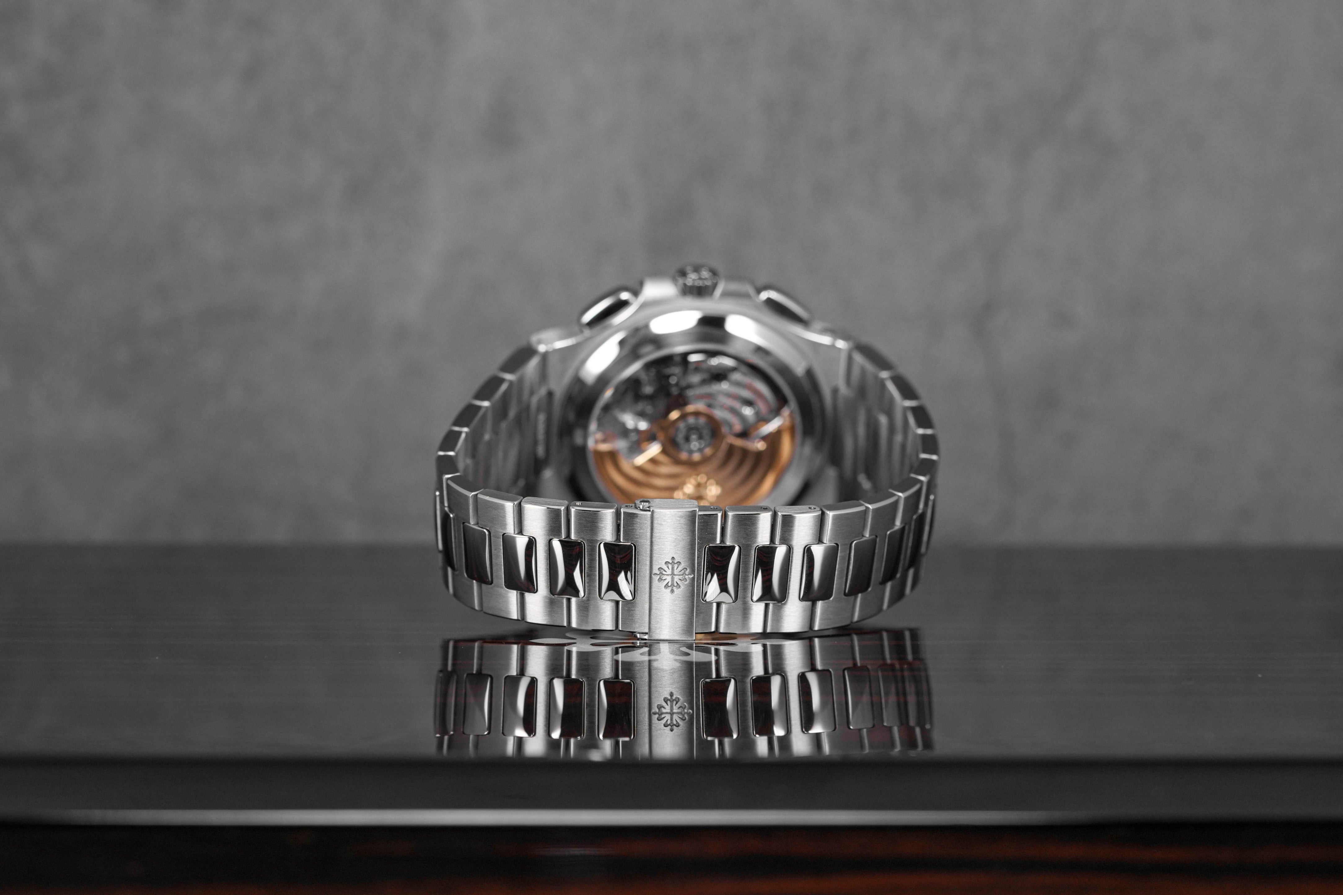Harga Patek Philippe Nautilus 5990/1A