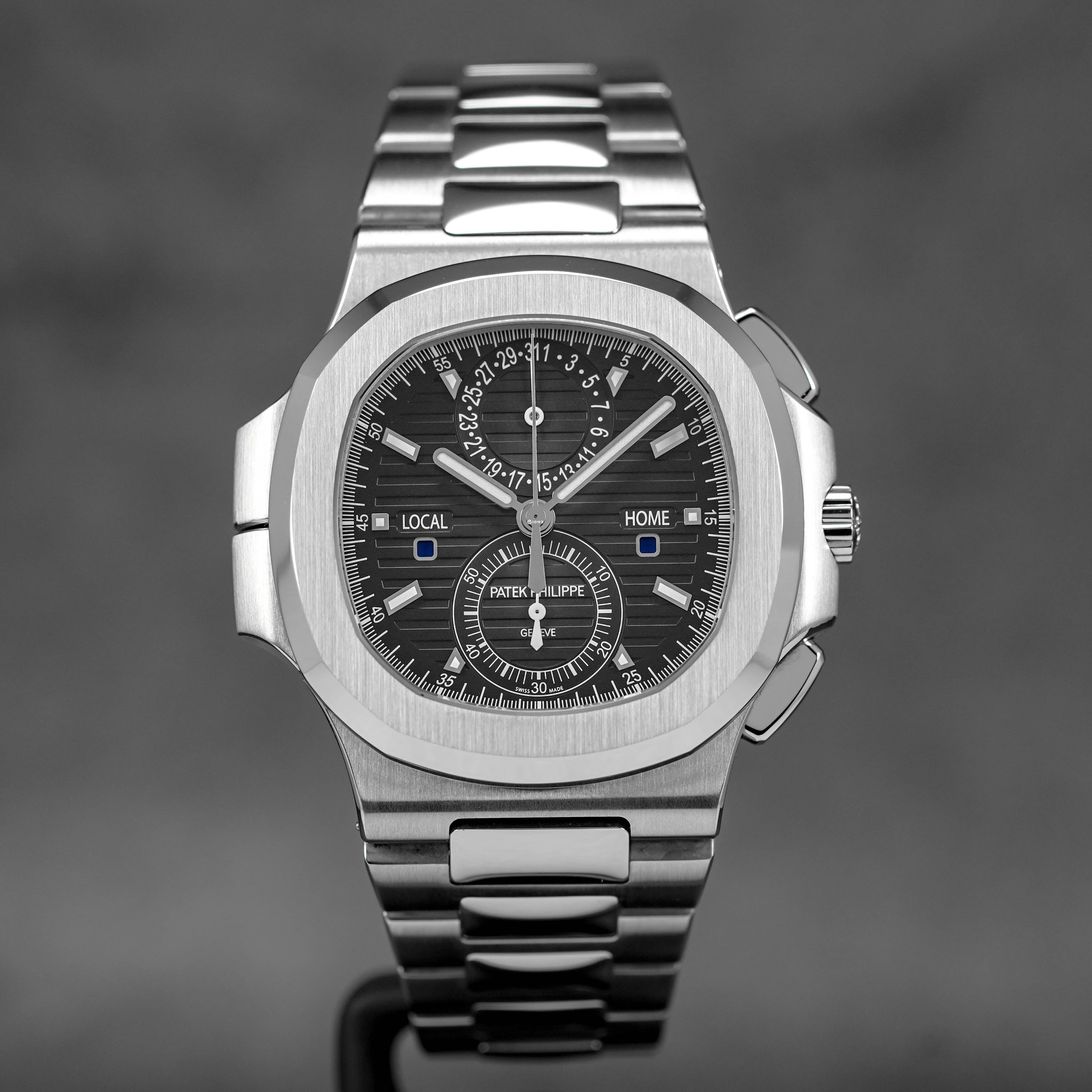 Harga Patek Philippe Nautilus 5990