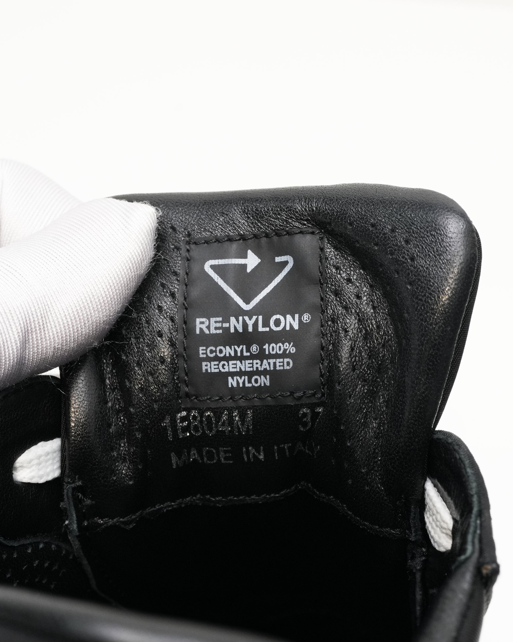 RENYLON LADIES SNEAKERS BLACK SIZE 37 WITH TRIANGLE LOGO