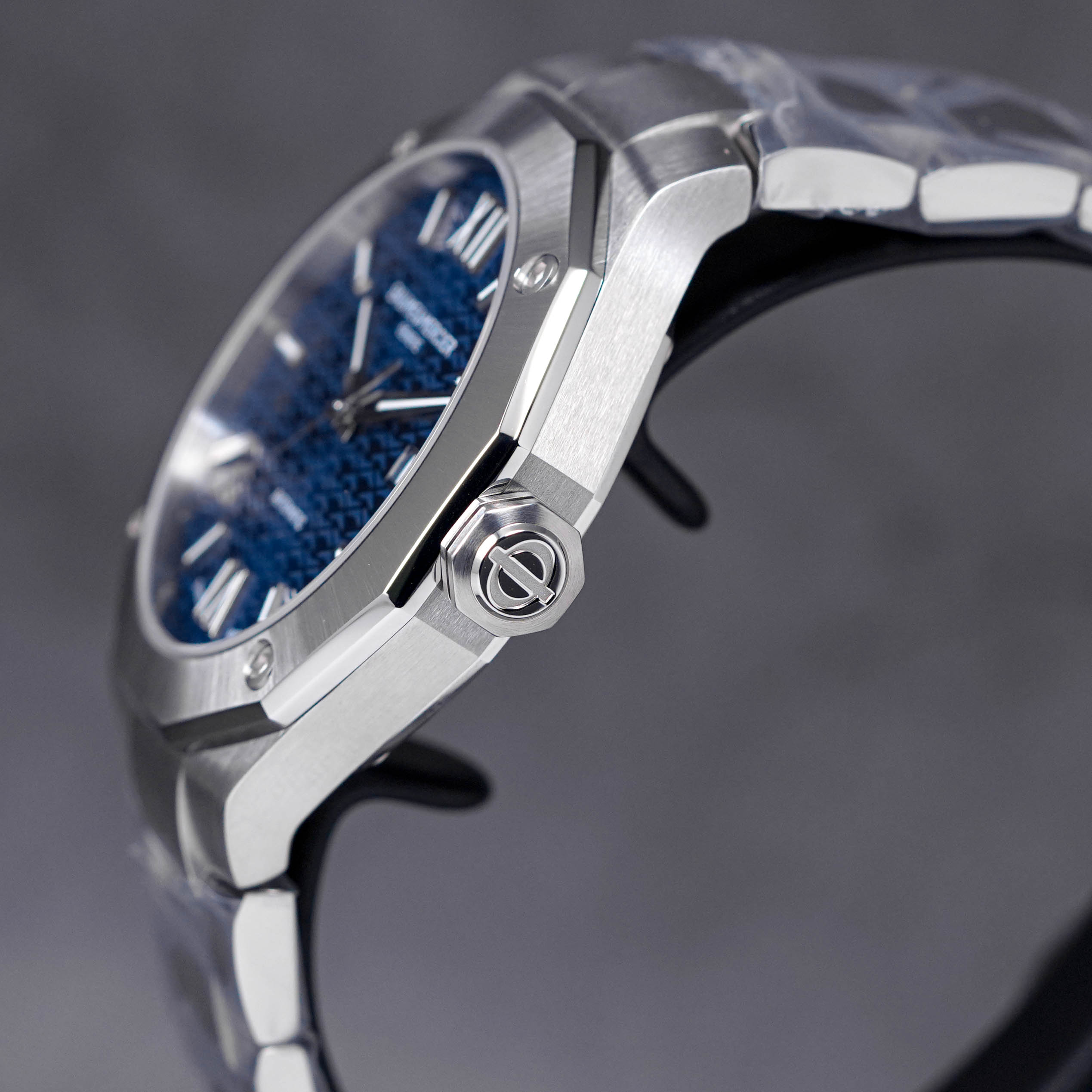 RIVIERA 10620 STEEL BLUE DIAL (2023)