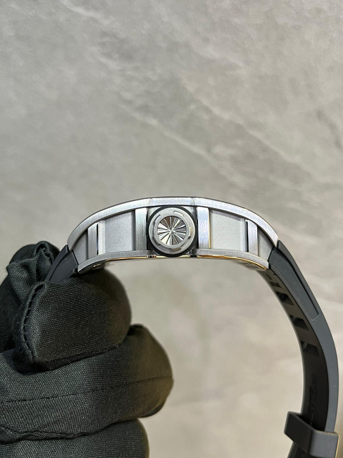 RM 30 TITANIUM (2020)