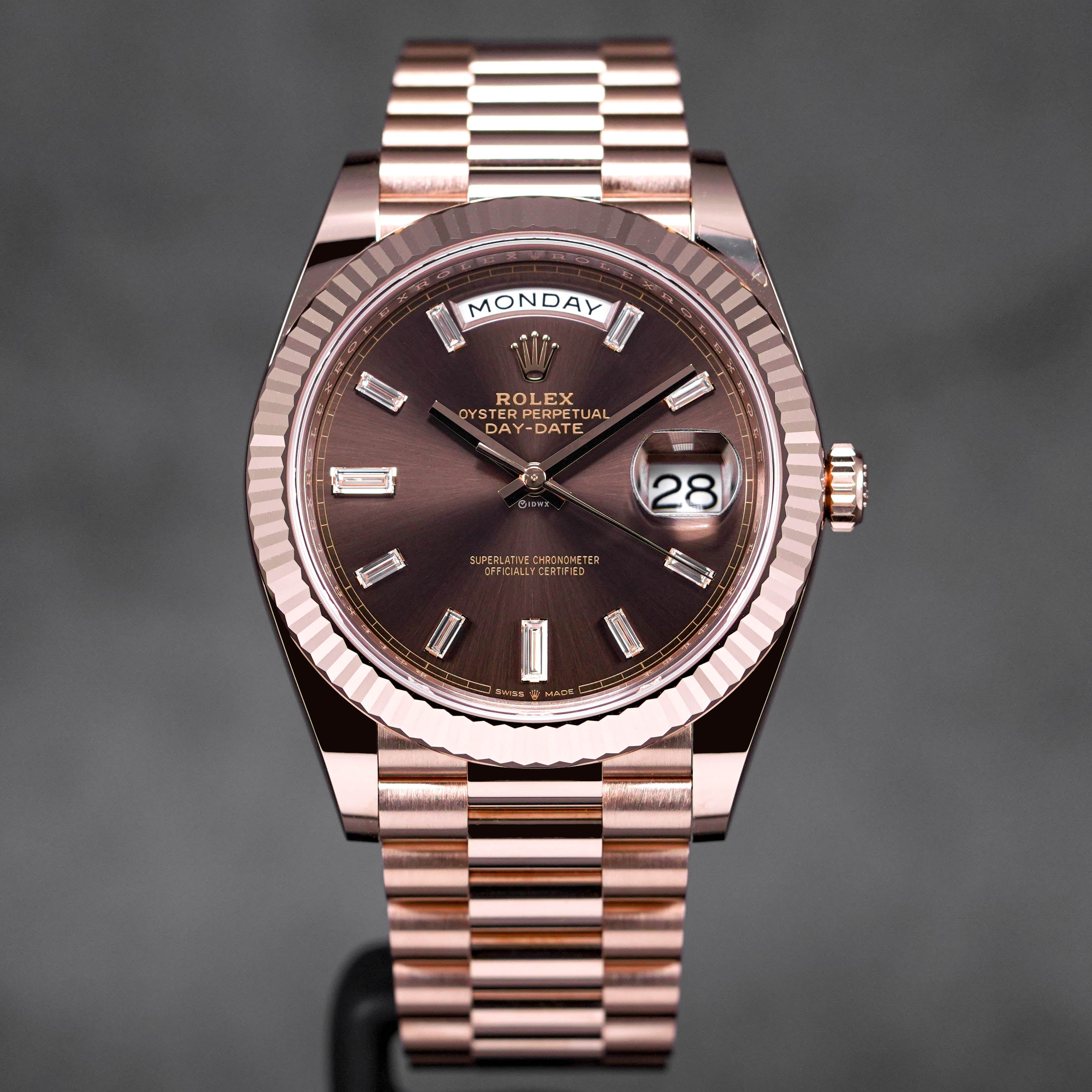 DAYDATE 40MM ROSEGOLD CHOCO DIAMOND BAGUETTE DIAL (2023)