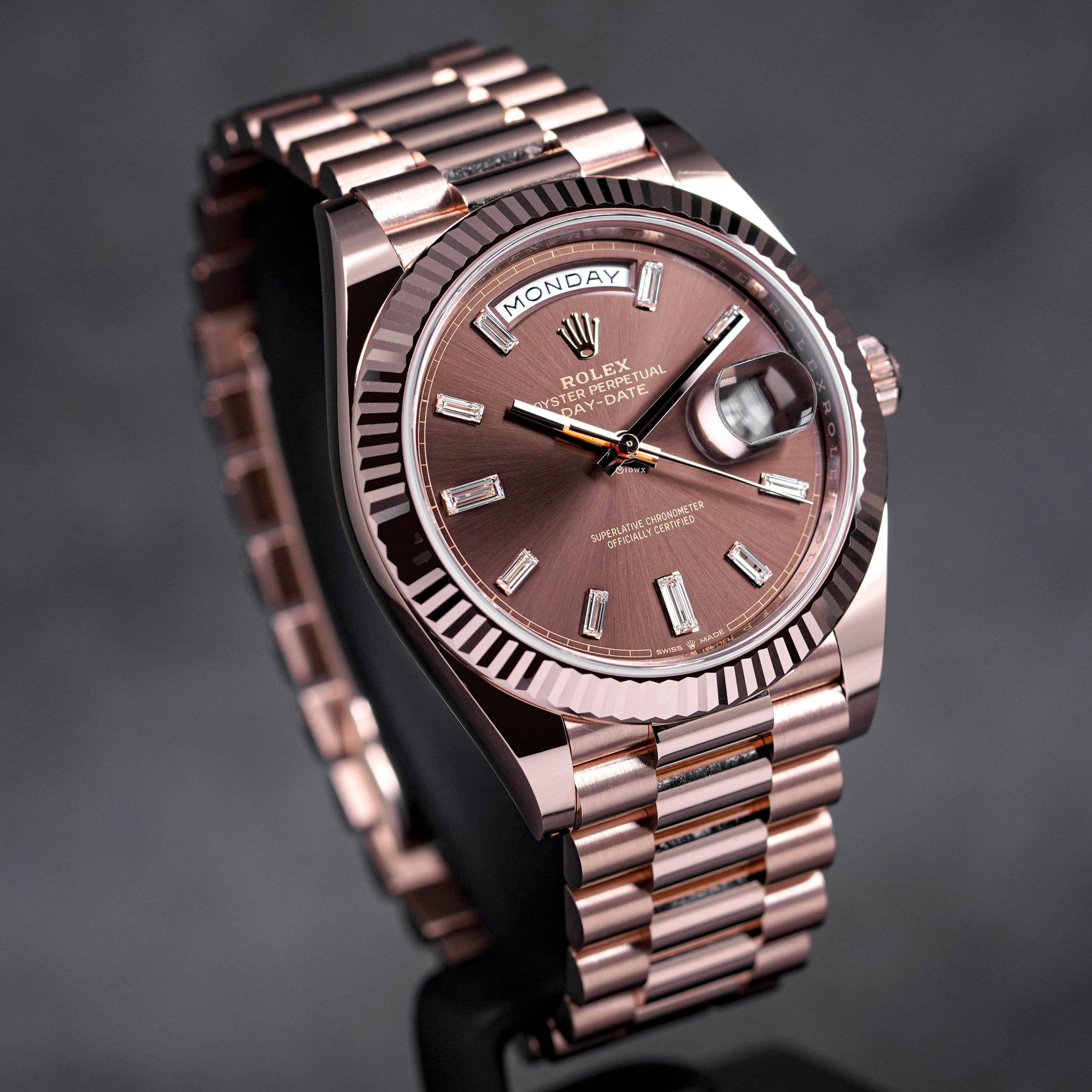 DAYDATE 40MM ROSEGOLD CHOCO DIAMOND BAGUETTE DIAL (2023)