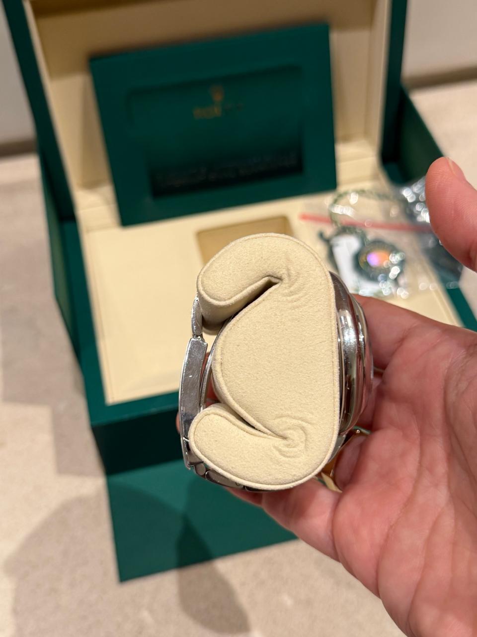 OYSTER PERPETUAL 36MM BLUE DIAL (2025)