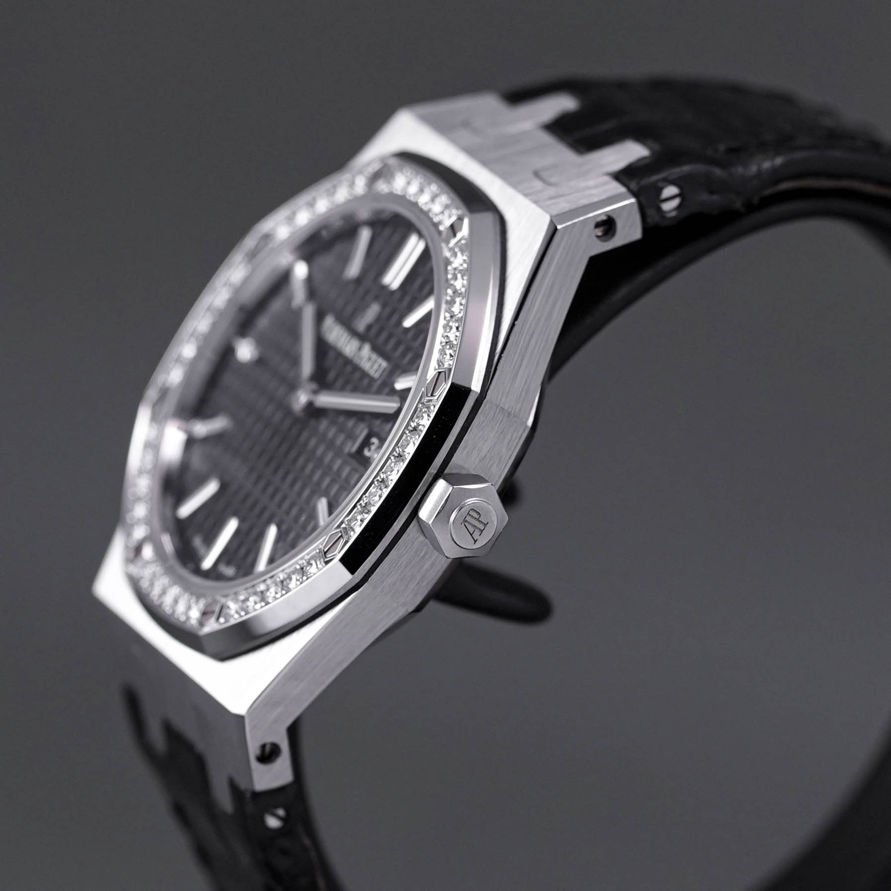 ROYAL OAK 33MM LADIES BLACK DIAL DIAMOND BEZEL (2013)