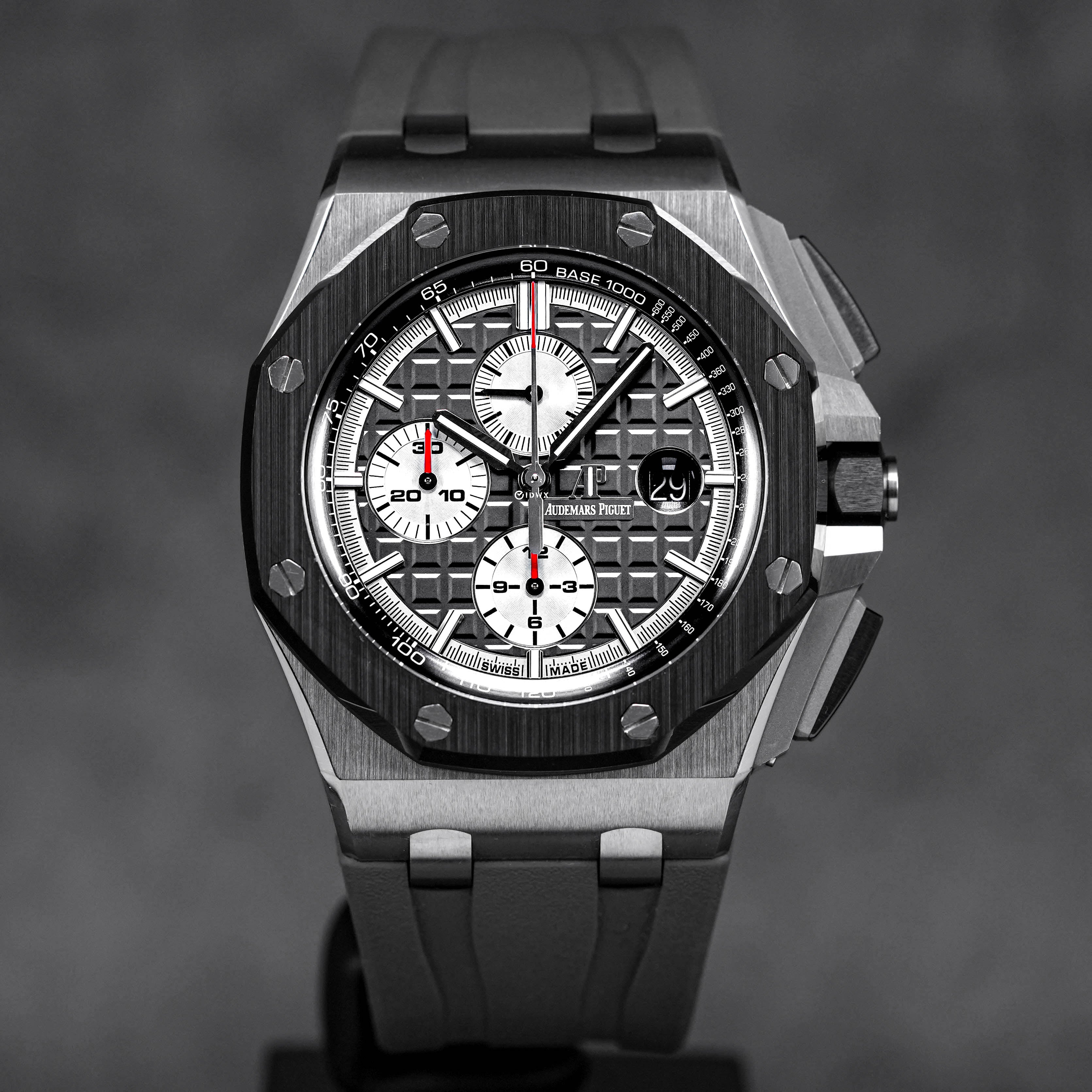 ROYAL OAK OFFSHORE CHRONOGRAPH TITANIUM BLACK CERAMIC GREY DIAL (2019)