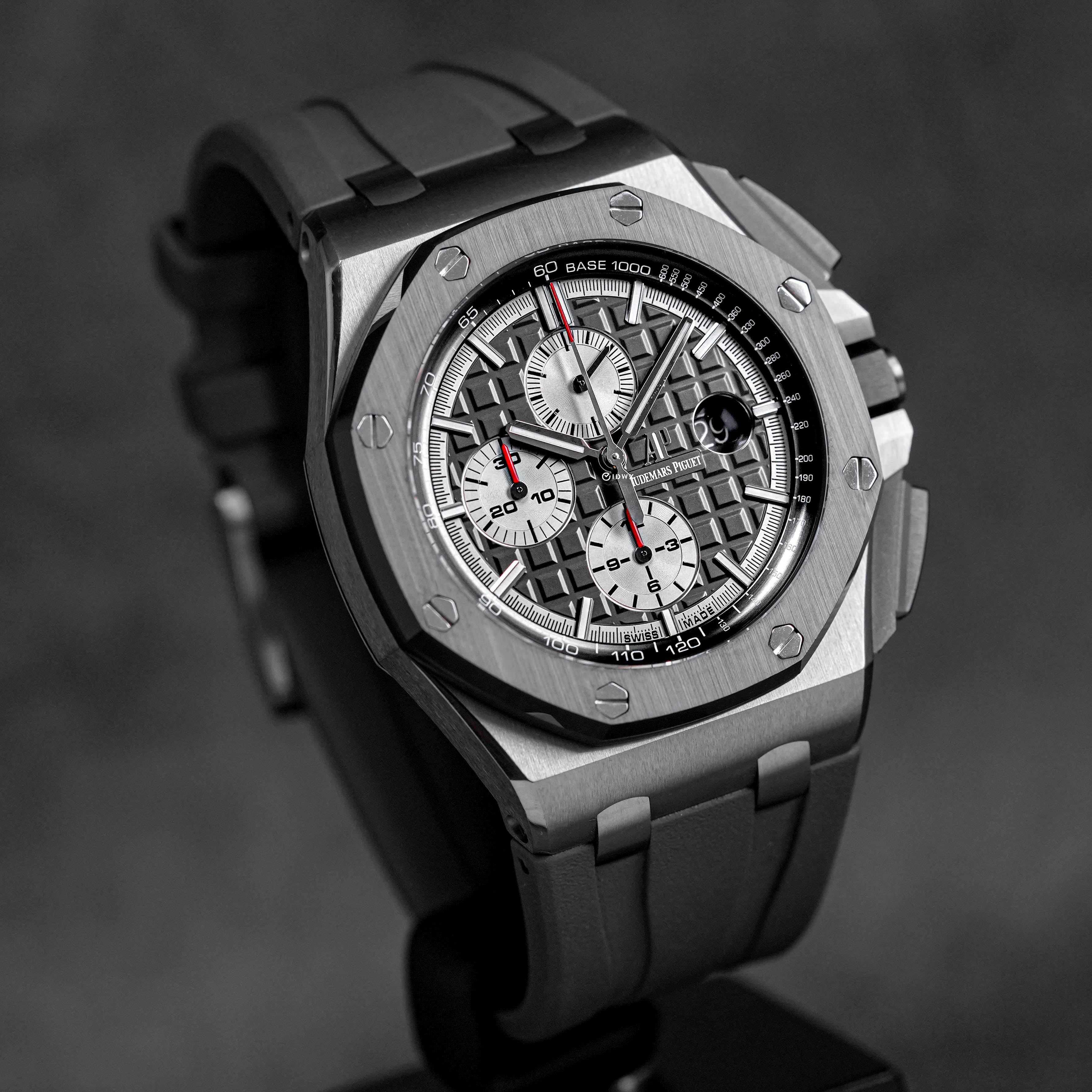 ROYAL OAK OFFSHORE CHRONOGRAPH TITANIUM BLACK CERAMIC GREY DIAL (2019)