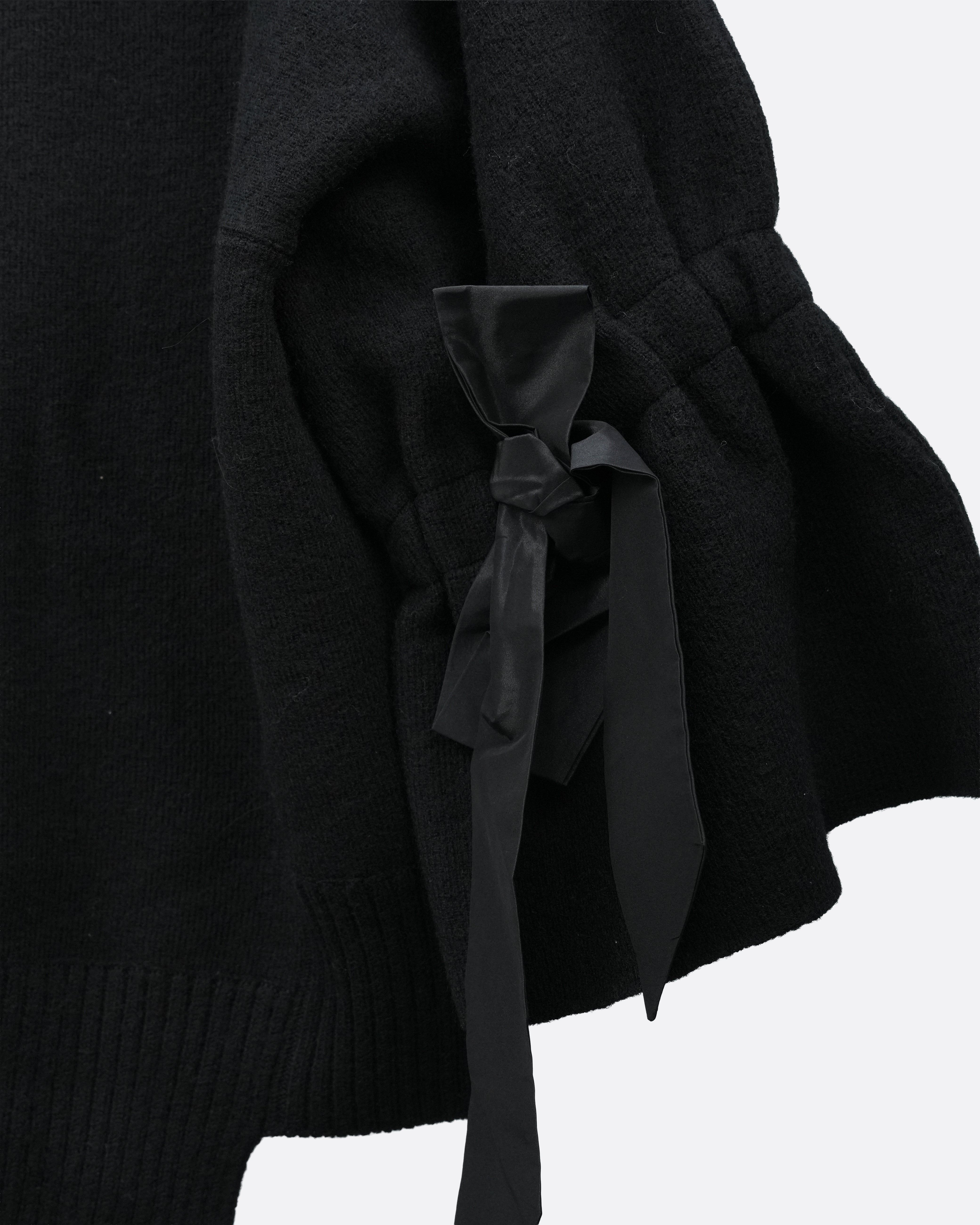 SWEATER BLACK SIZE XS FIT TO L