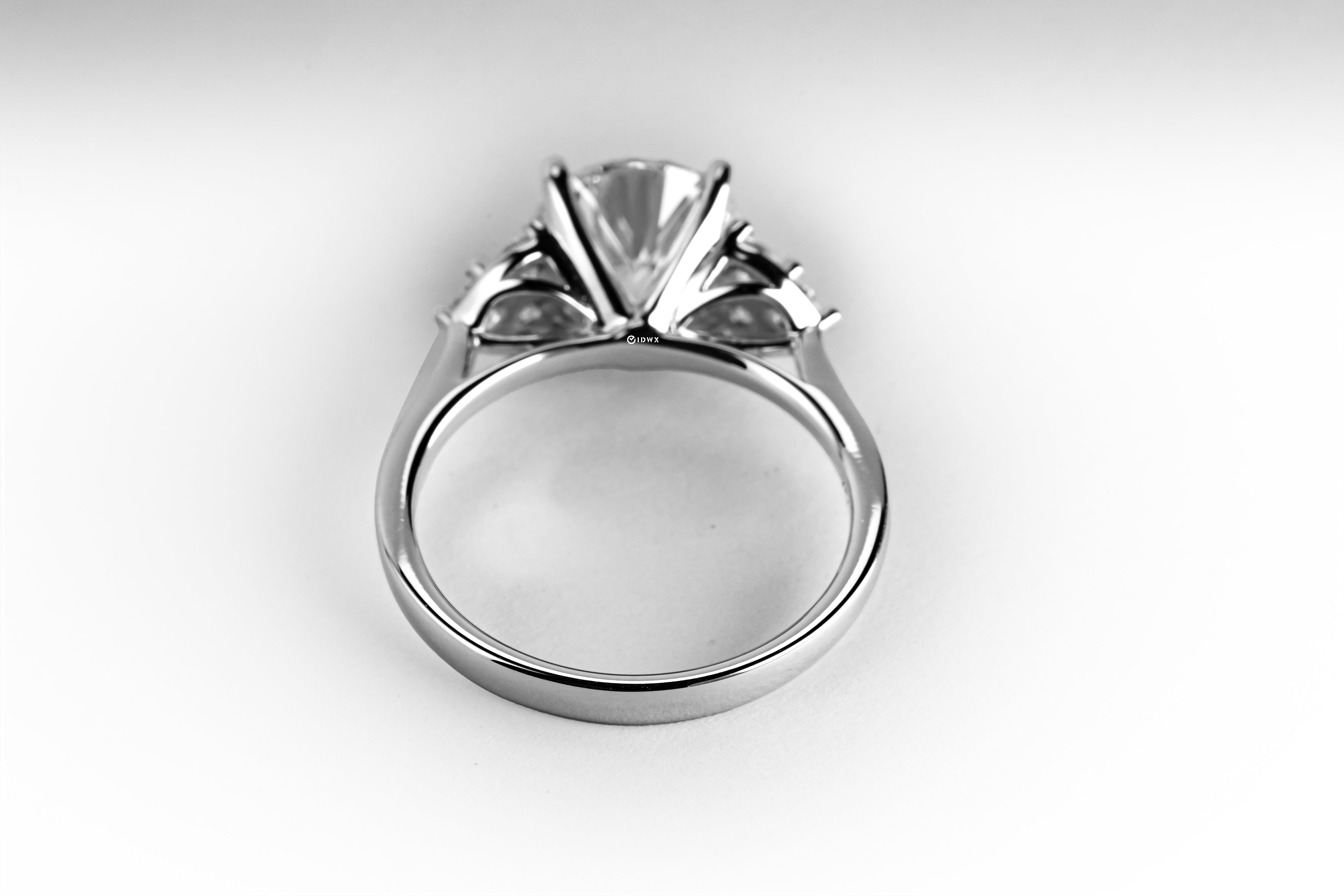 2CT ROUND BRILLIANT SIDE-STONE WHITEGOLD RING