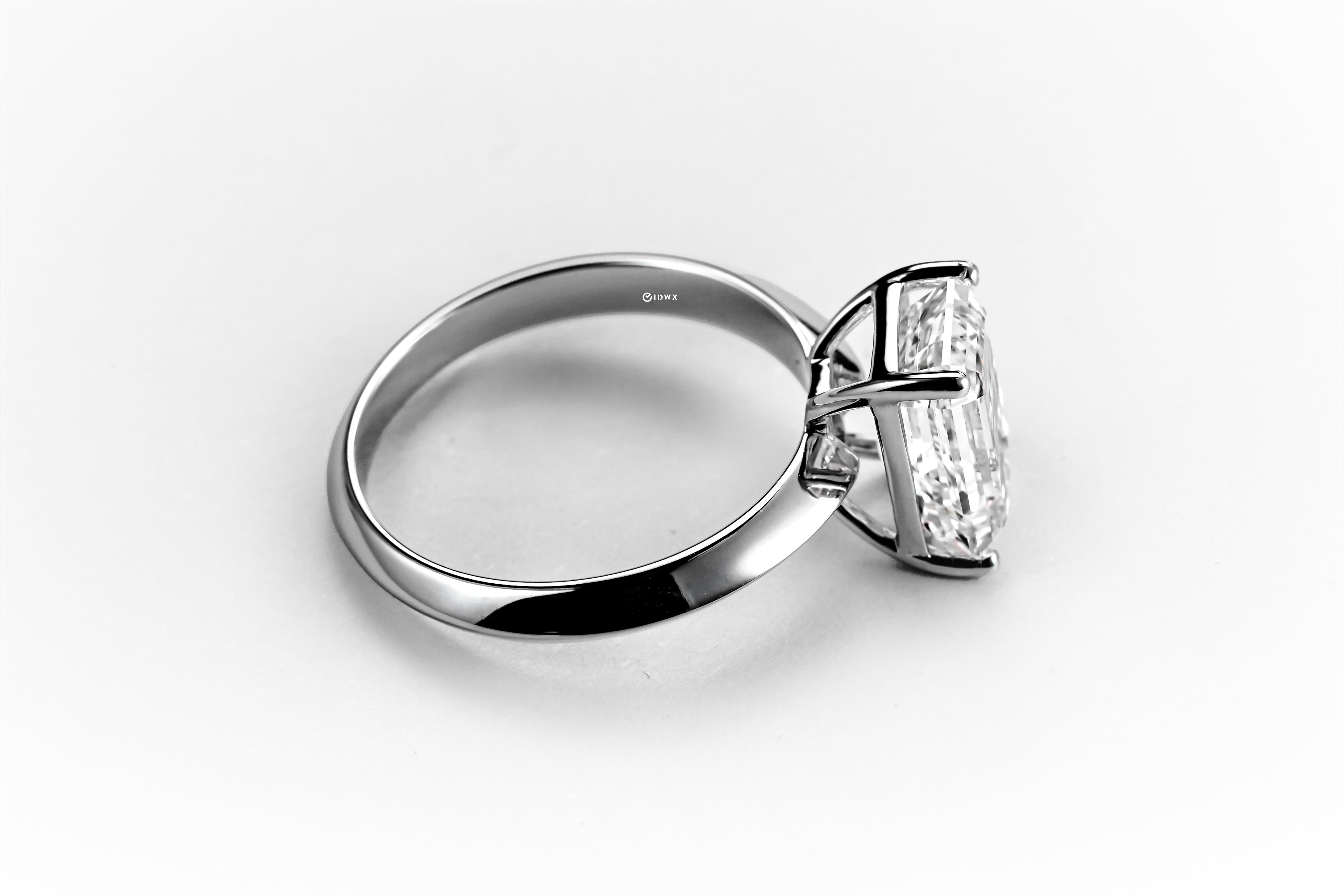 2CT EMERALD CUT SOLITAIRE RING